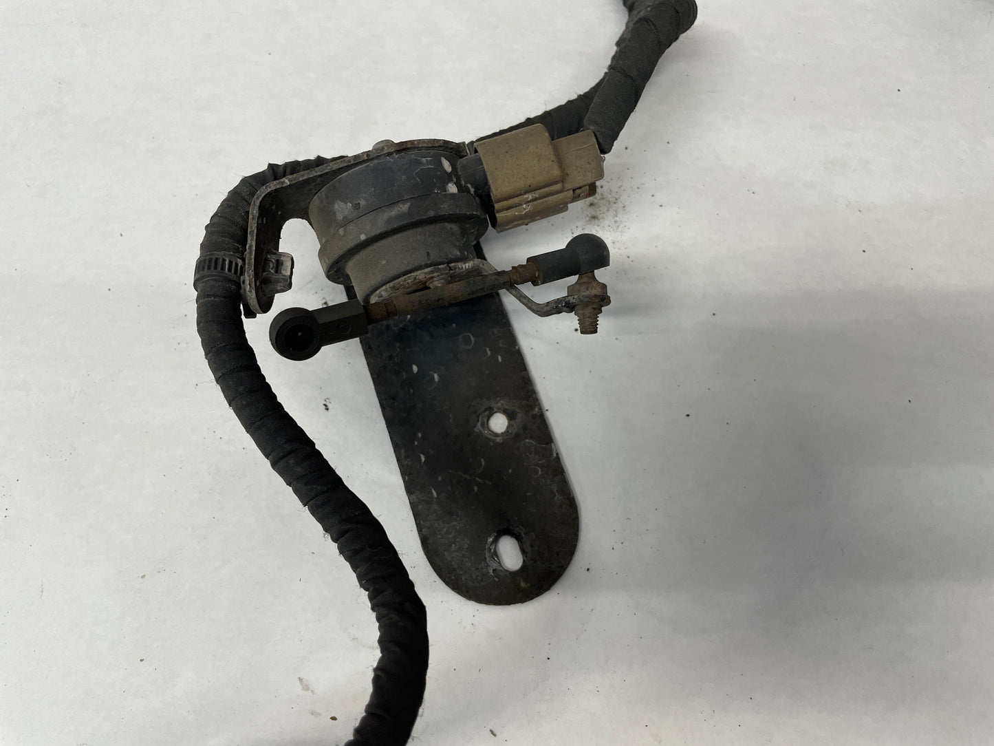 2017 Chevy SS Sedan Rear Suspension Chassis Cradle Subframe Wire Wiring Harness OEM - Day's Parts Yard
