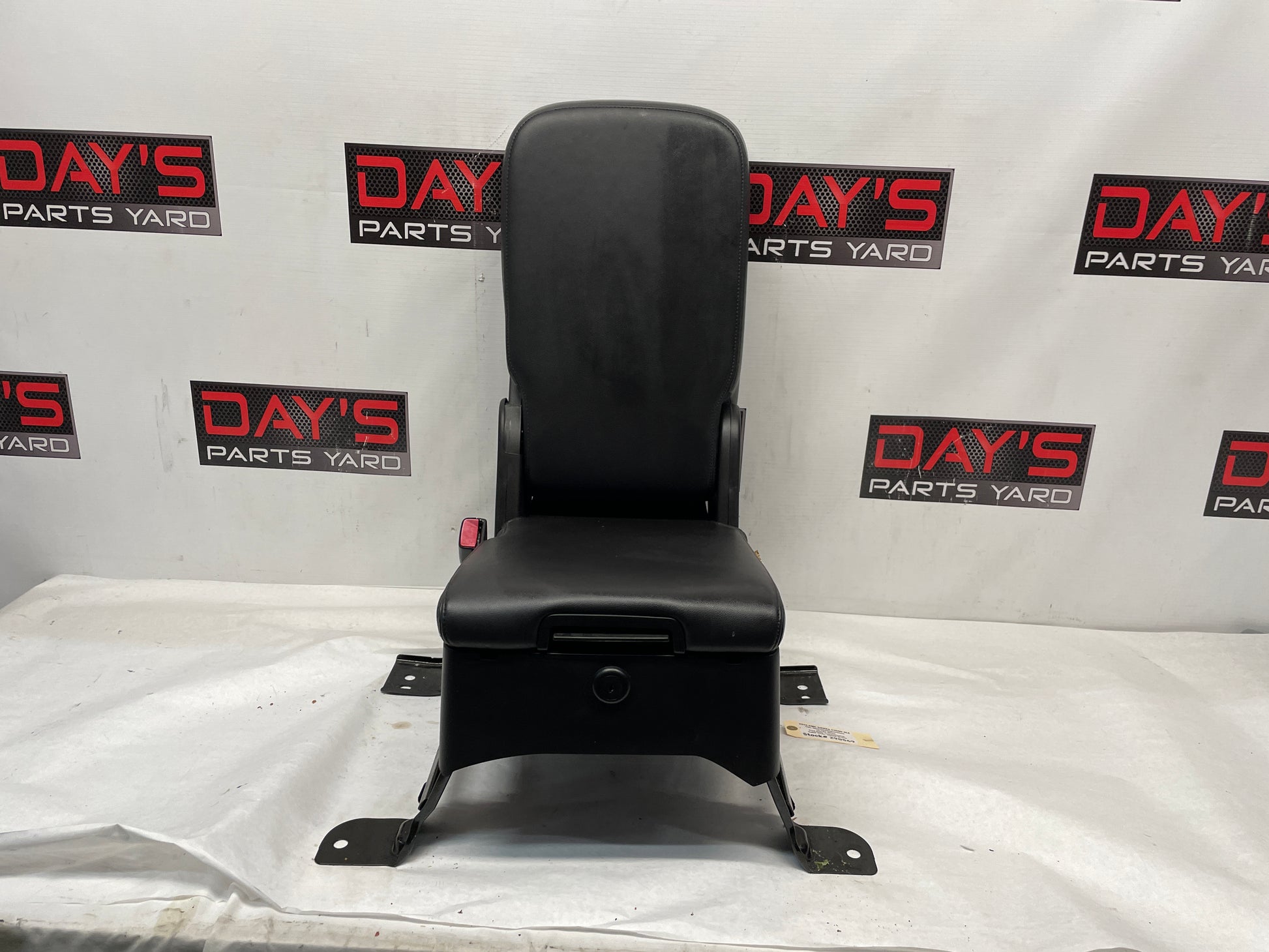 2013 GMC Sierra C1500 SLE Front Center Console Jump Seat OEM - Day's Parts Yard
