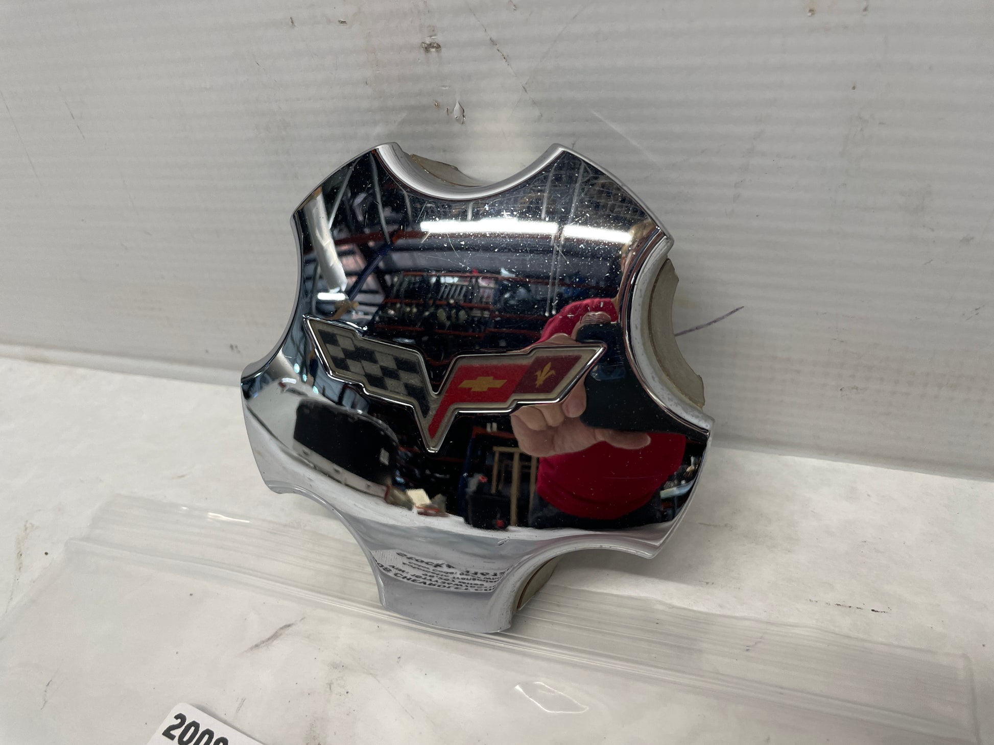 2008 Chevy Corvette Center Wheel Cap OEM - Day's Parts Yard