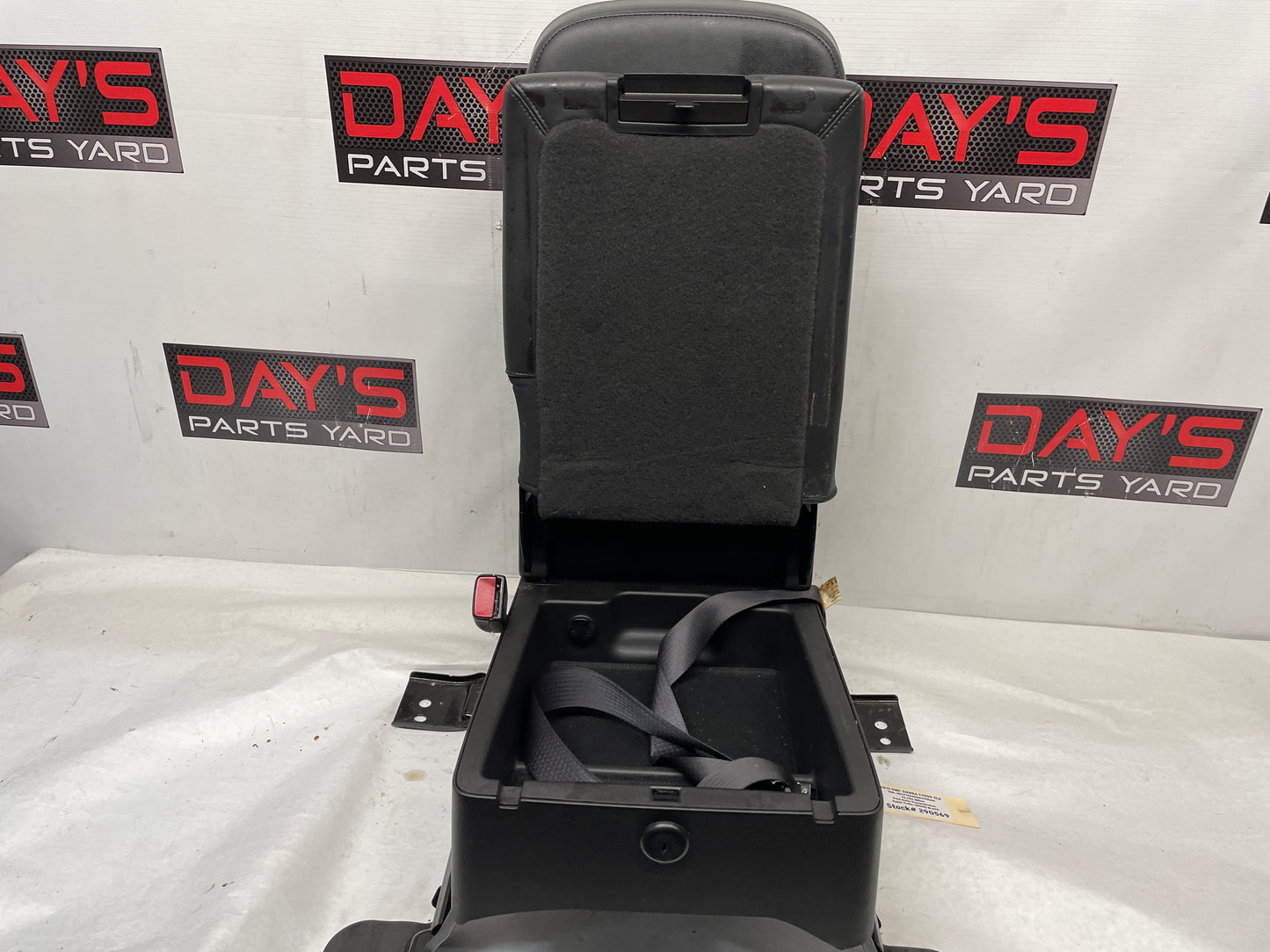 2013 GMC Sierra C1500 SLE Front Center Console Jump Seat OEM - Day's Parts Yard