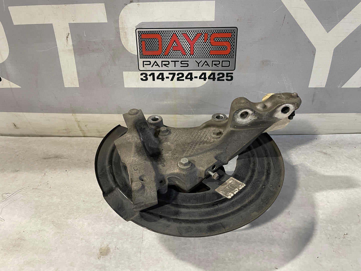 2014 Chevy SS Sedan Front LH Driver Hub Spindle Knuckle Assembly OEM - Day's Parts Yard