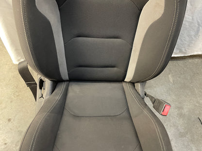 2020 Chevy Camaro SS LZ RH Passenger Cloth Front Seat OEM