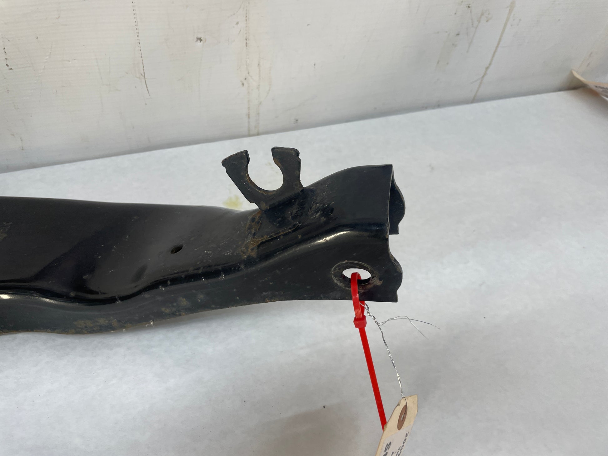 2009 Pontiac G8 GT RH Passenger Rear Upper Control Arm OEM - Day's Parts Yard