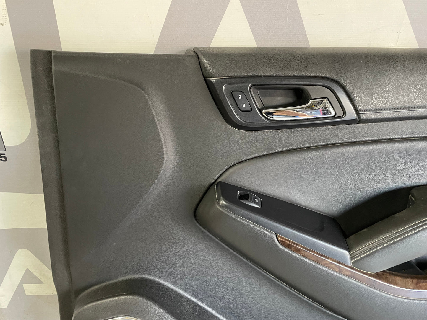 2018 Chevy Suburban LT Front RH Passenger Poor Panel OEM