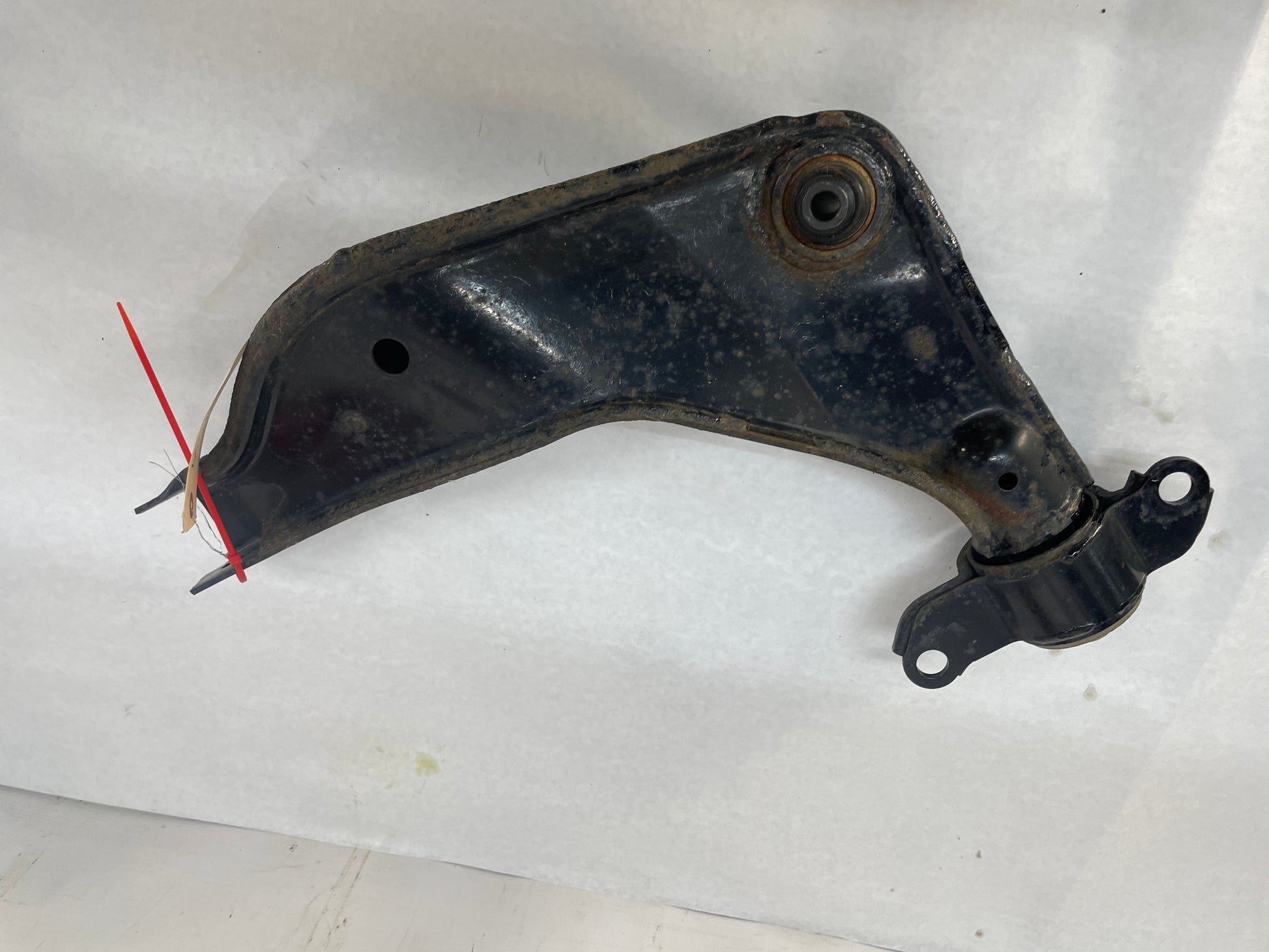 2009 Pontiac G8 GT RH Passenger Rear Upper Control Arm OEM - Day's Parts Yard