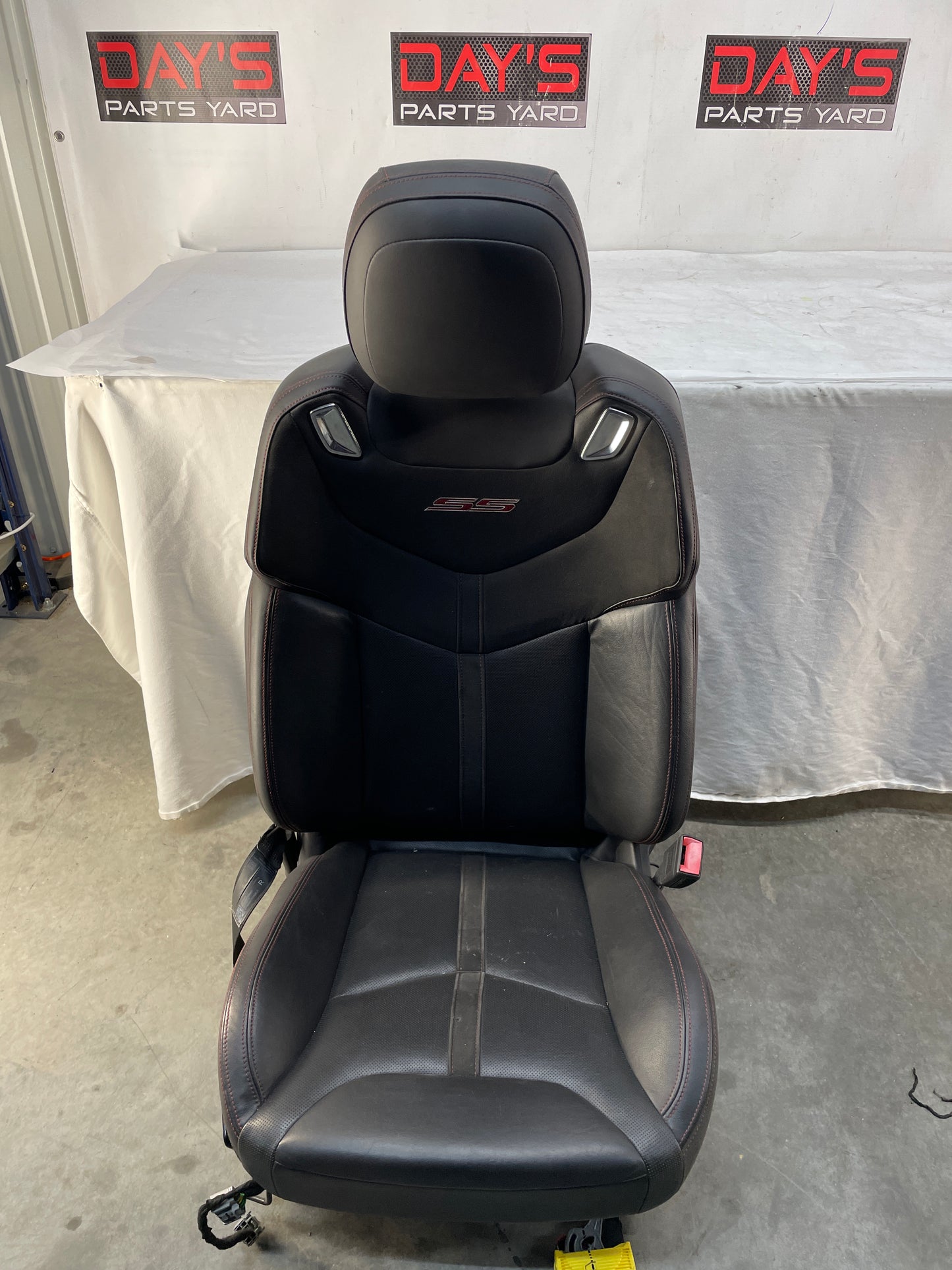 2015 Chevy SS Sedan RH Passenger Front Seat Black Leather Alcantara Suede OEM