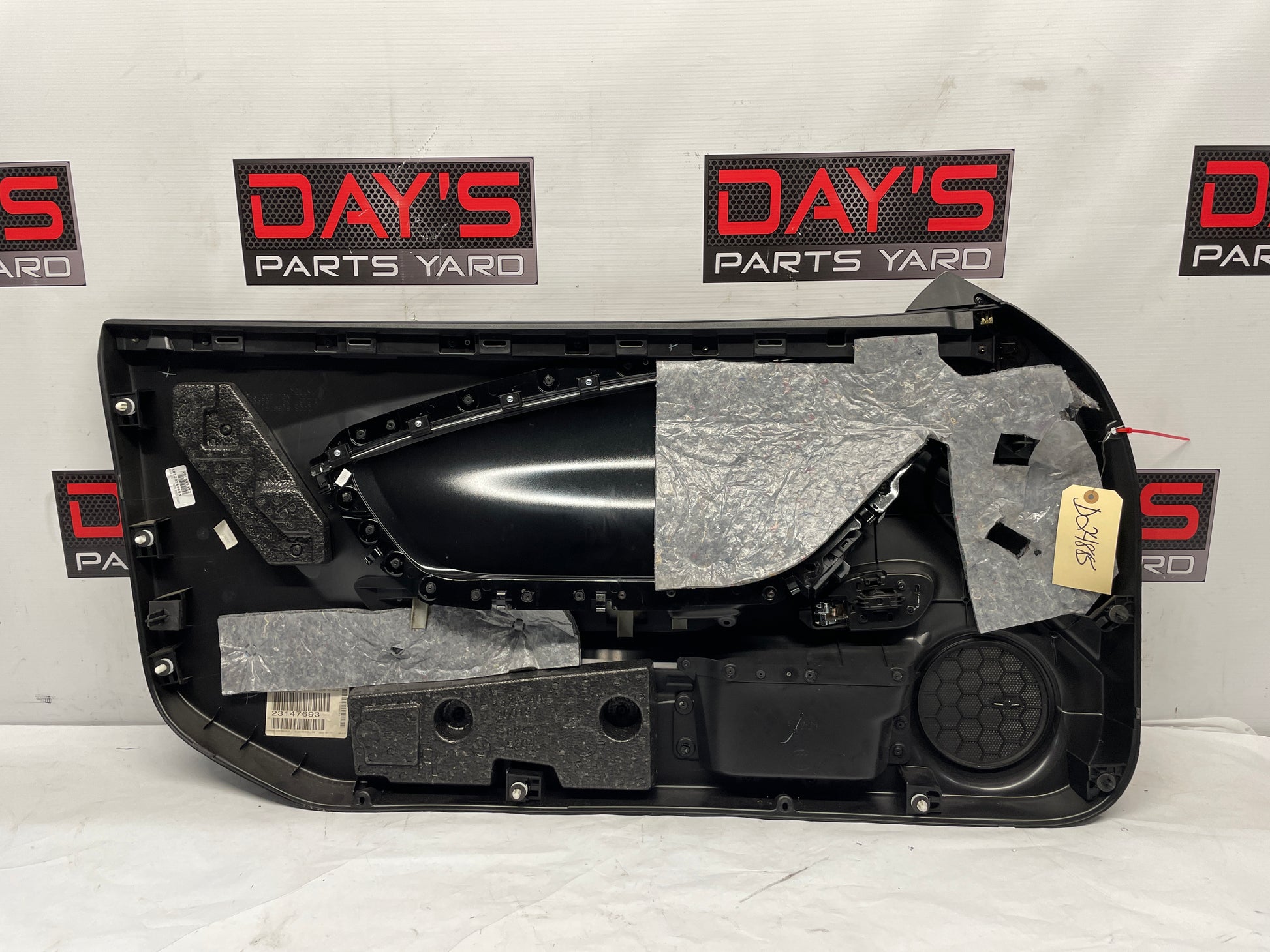 2014 Chevy Camaro ZL1 Convertible RH Passenger Interior Door Panel Trim Carbon Flash OEM - Day's Parts Yard