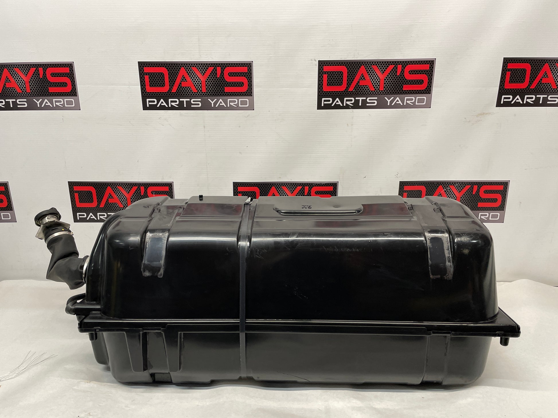 2005 Pontiac GTO Fuel Gas Tank OEM - Day's Parts Yard