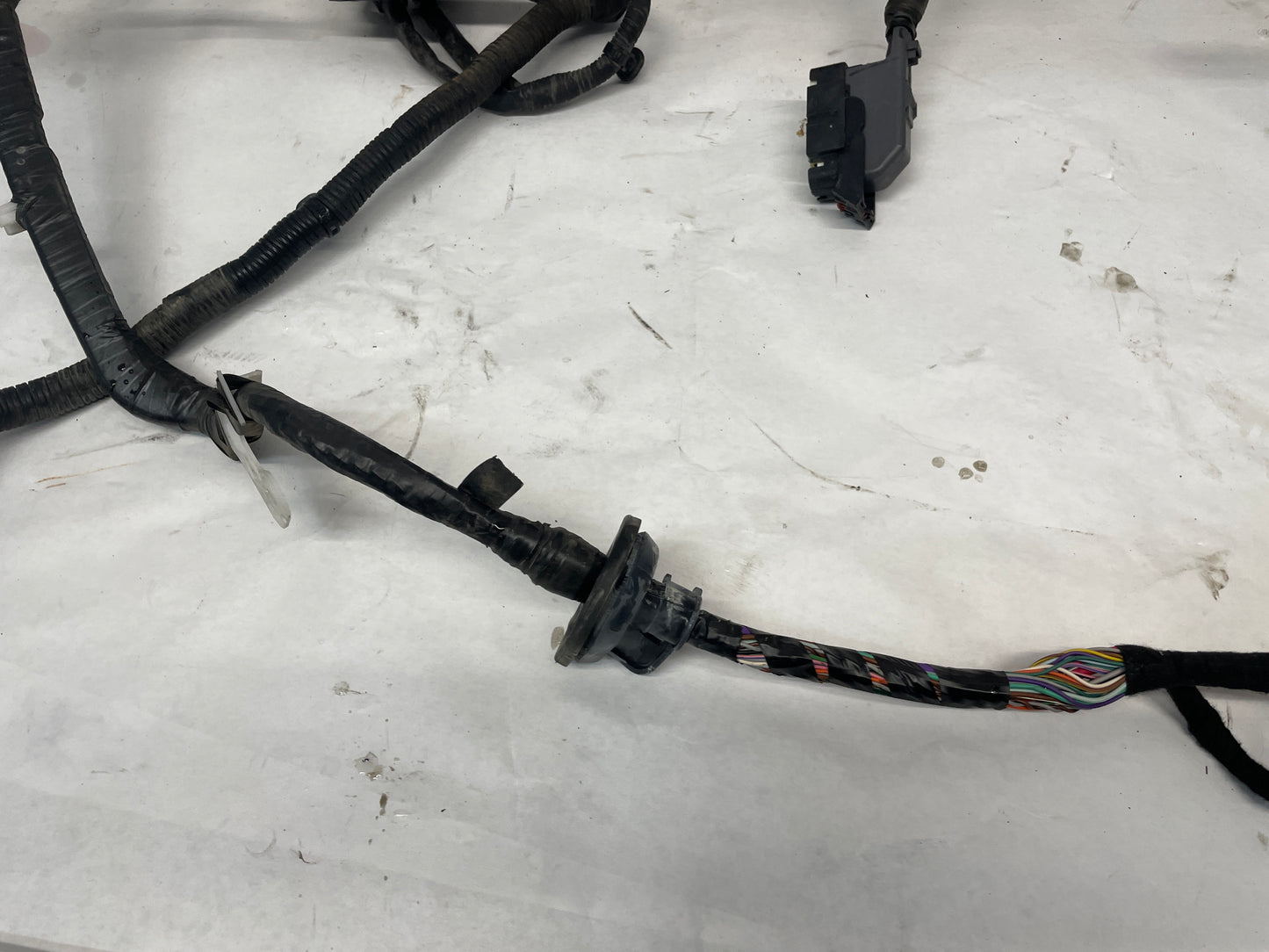 2013 Chevy Caprice Engine Bay Fire Wall Wire Forward Lamp Wiring Harness OEM - Day's Parts Yard