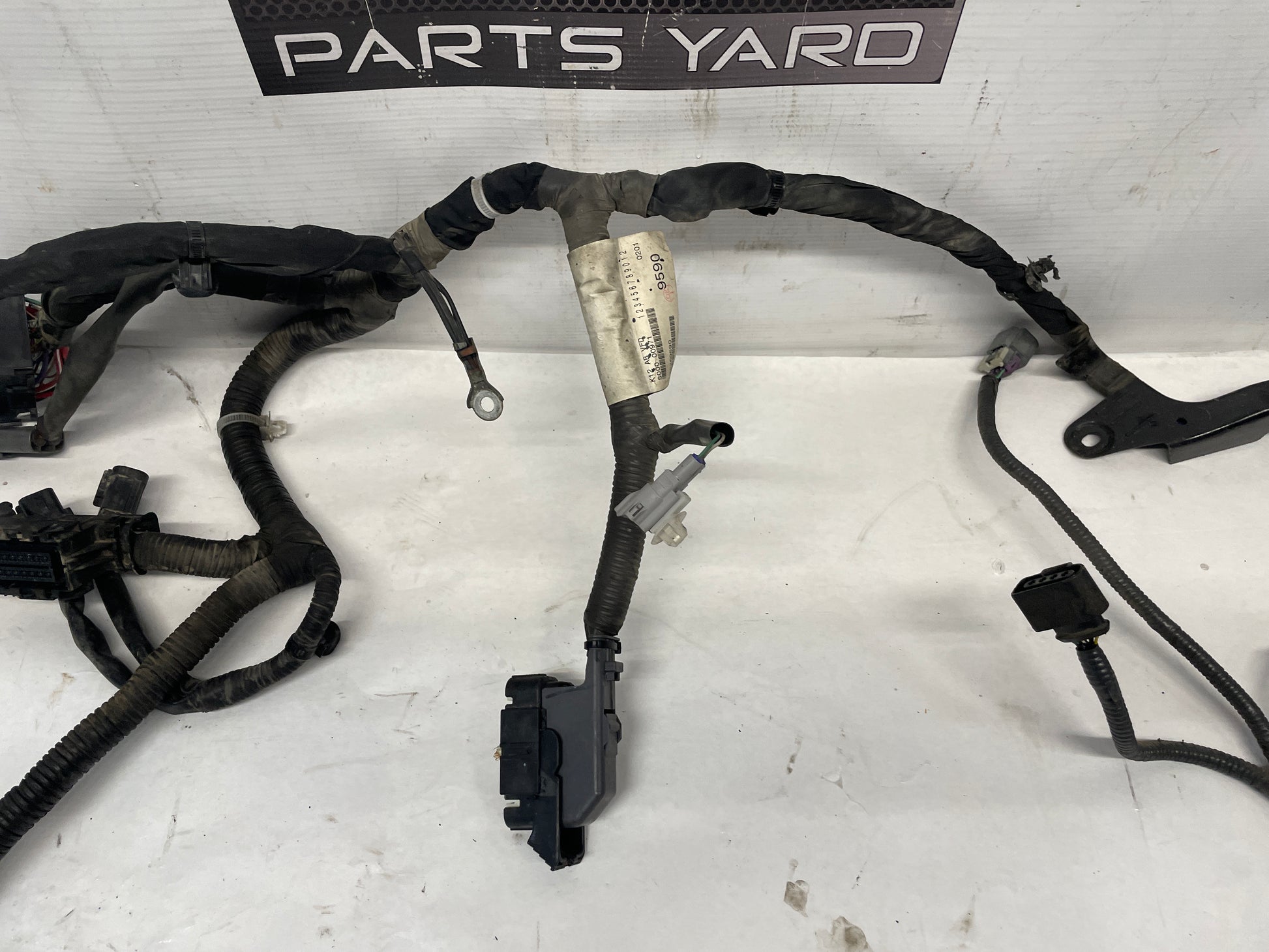 2013 Chevy Caprice Engine Bay Fire Wall Wire Forward Lamp Wiring Harness OEM - Day's Parts Yard