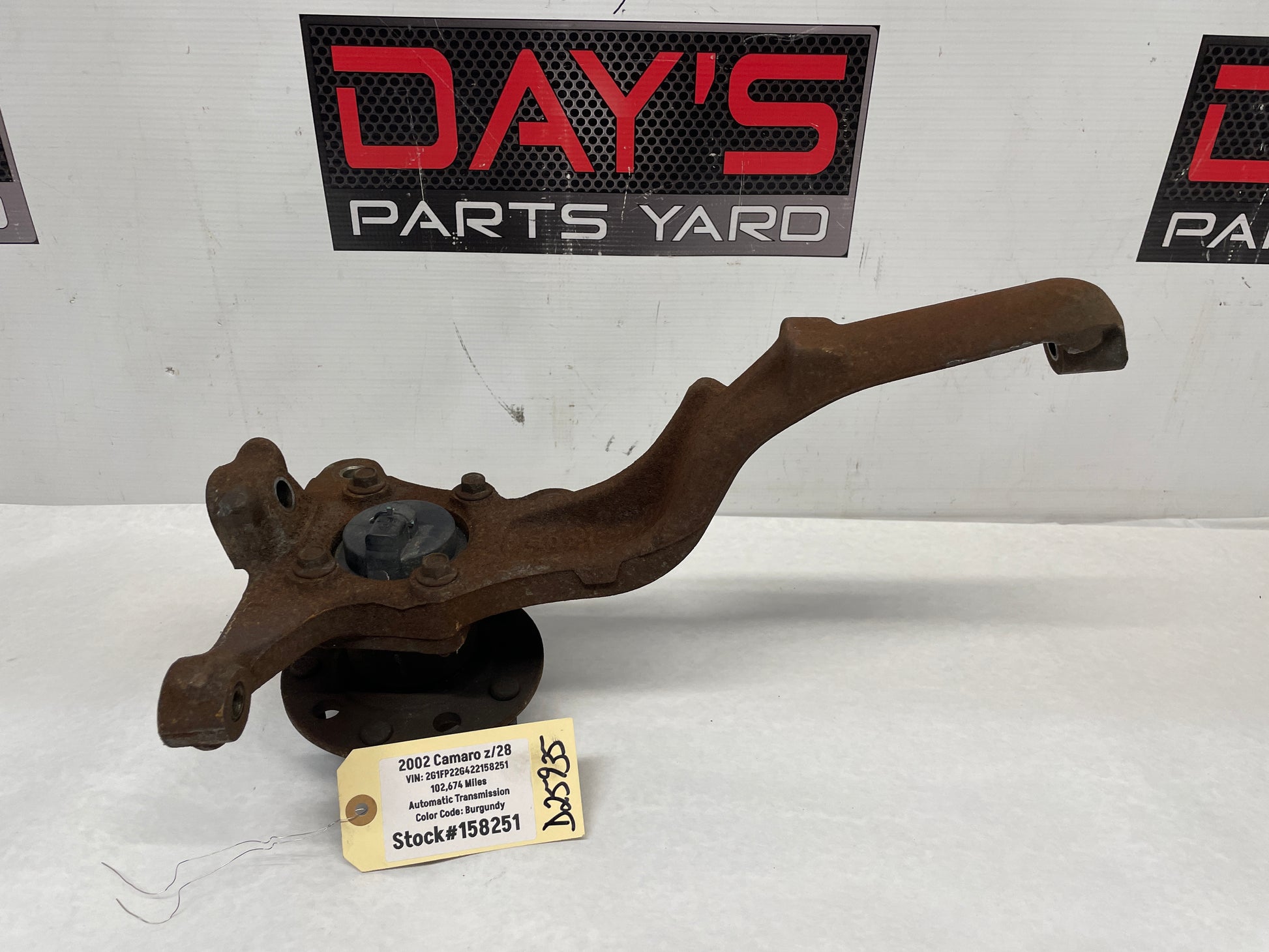 2002 Chevy Camaro Z28 LH Driver Front Spindle Knuckle Hub Wheel Bearing OEM - Day's Parts Yard