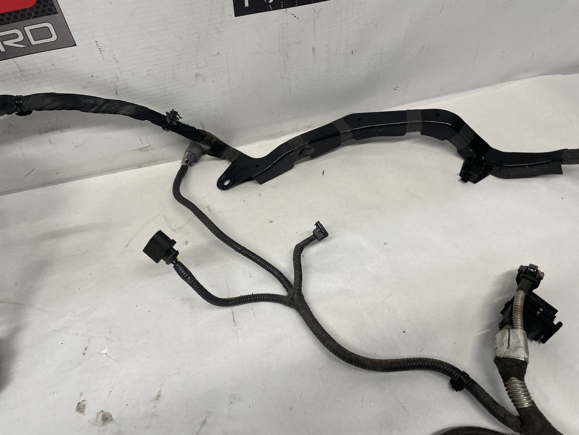 2013 Chevy Caprice Engine Bay Fire Wall Wire Forward Lamp Wiring Harness OEM - Day's Parts Yard