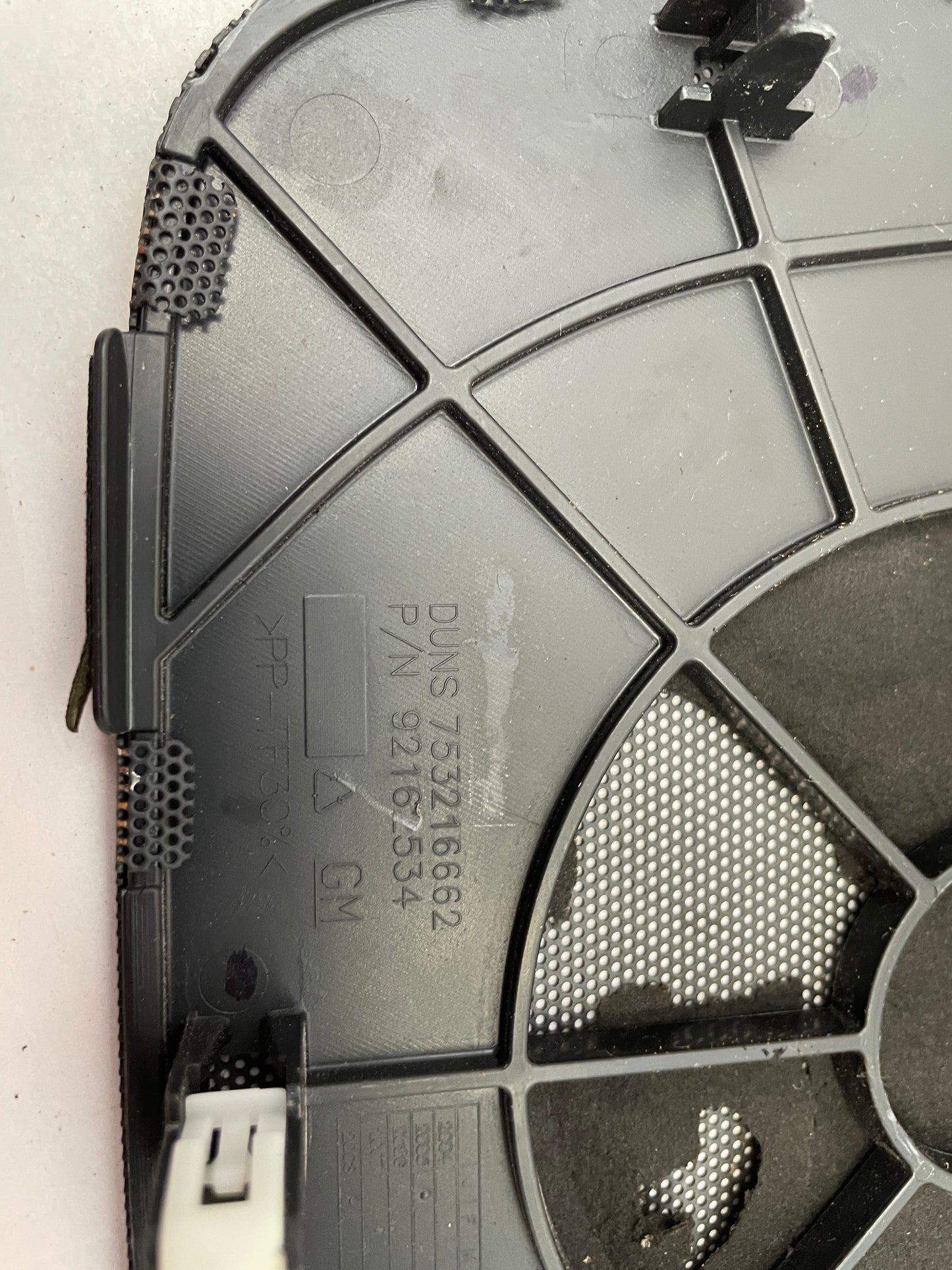 2009 Pontiac G8 Center Dash Speaker Cover Grille OEM - Day's Parts Yard