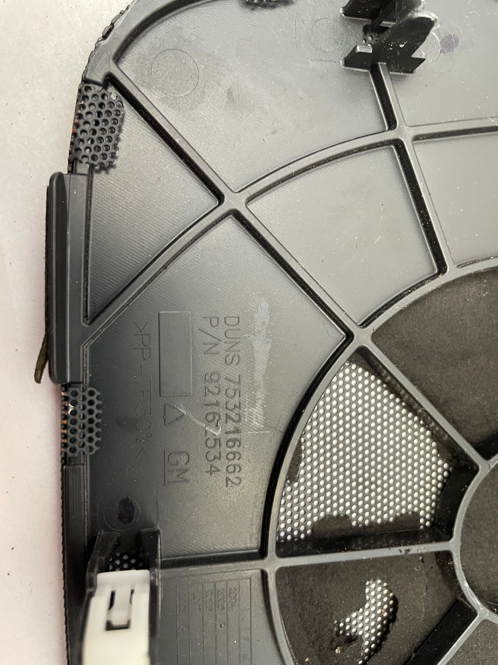 2009 Pontiac G8 Center Dash Speaker Cover Grille OEM - Day's Parts Yard