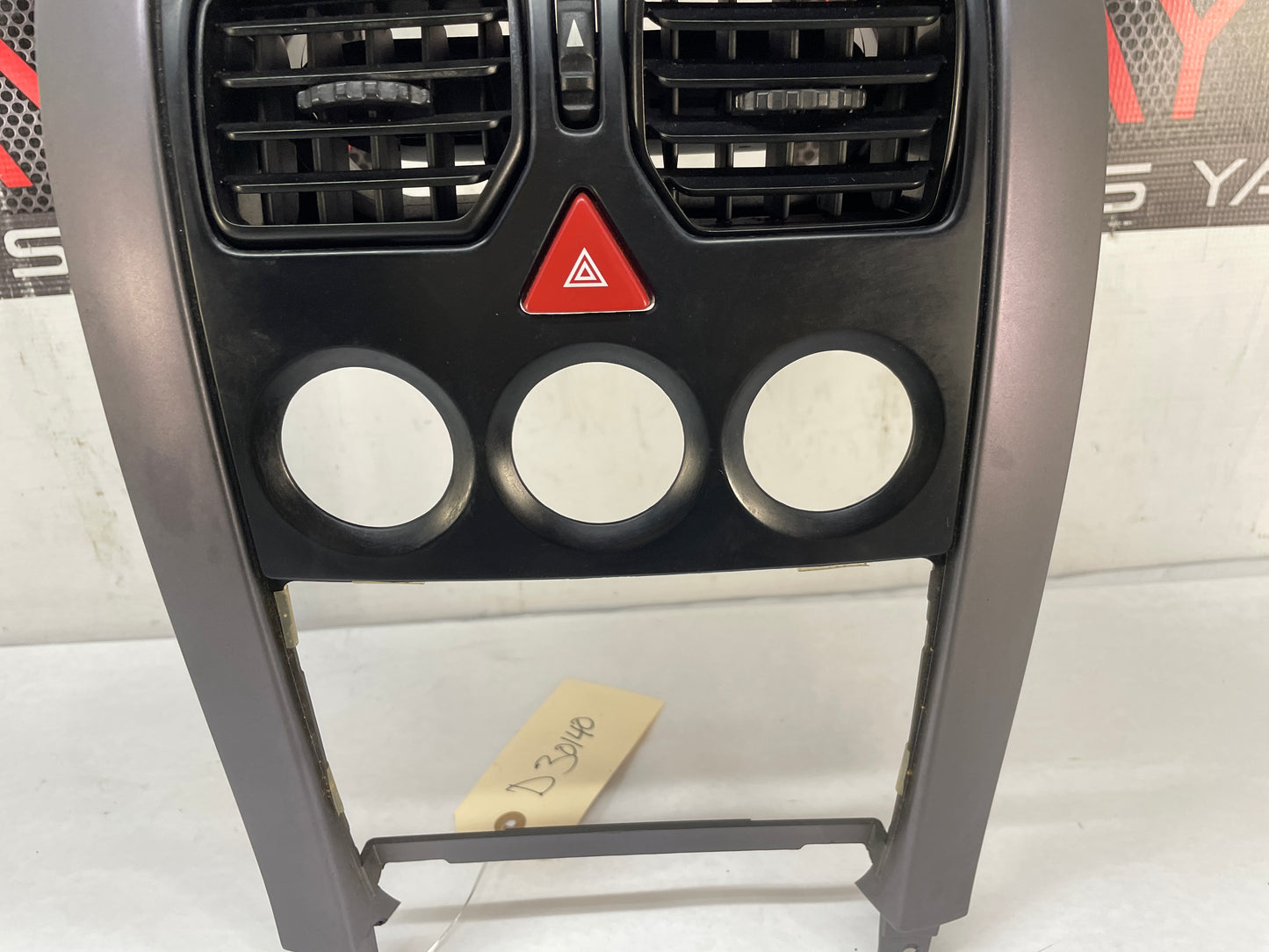 2004 Pontiac GTO Center Dash Radio HVAC Bezel Plate Panel Trim Panel OEM