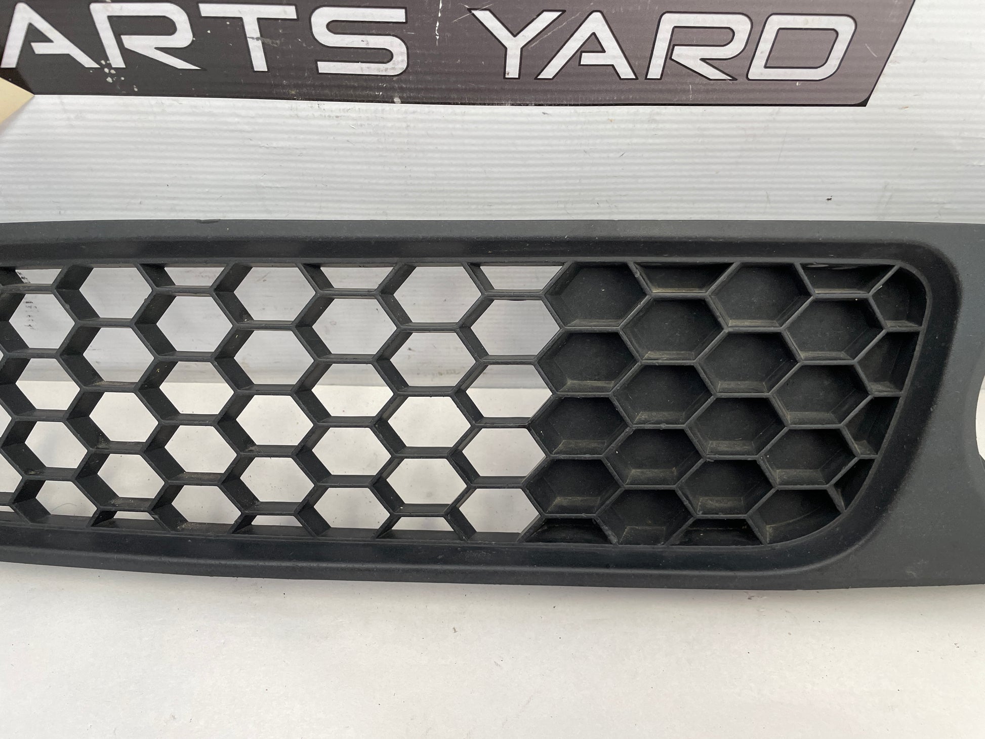 2009 Pontiac G8 GT LH Driver Bumper Lower Grille OEM - Day's Parts Yard