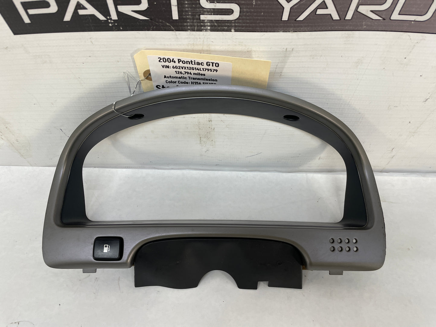 2004 Pontiac GTO Speedometer Gauge Cluster Bezel Trim Panel OEM