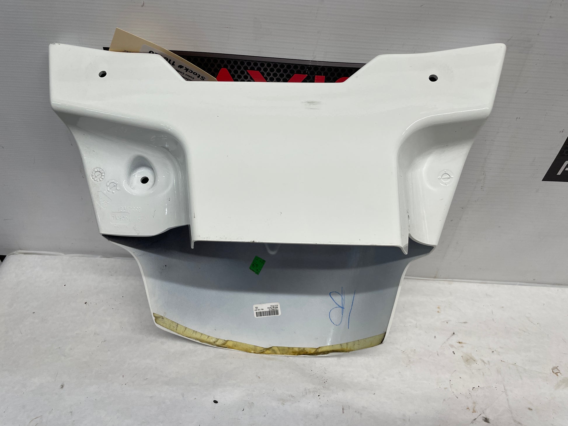 2008 Chevy Corvette Convertible Interior Bulk Head Waterfall OEM - Day's Parts Yard