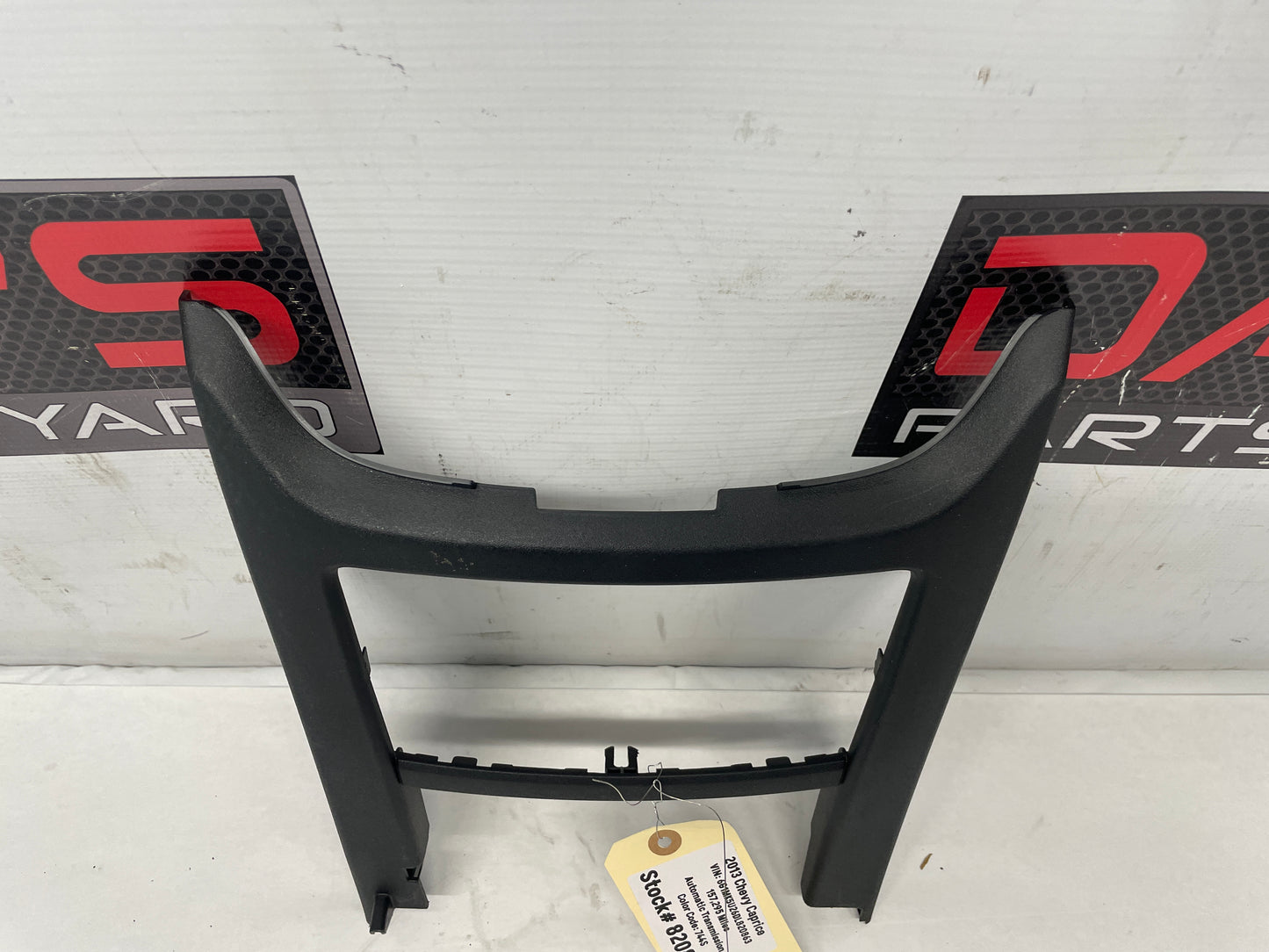 2013 Chevy Caprice Radio Stereo Center Dash Trim Bezel Molding OEM - Day's Parts Yard