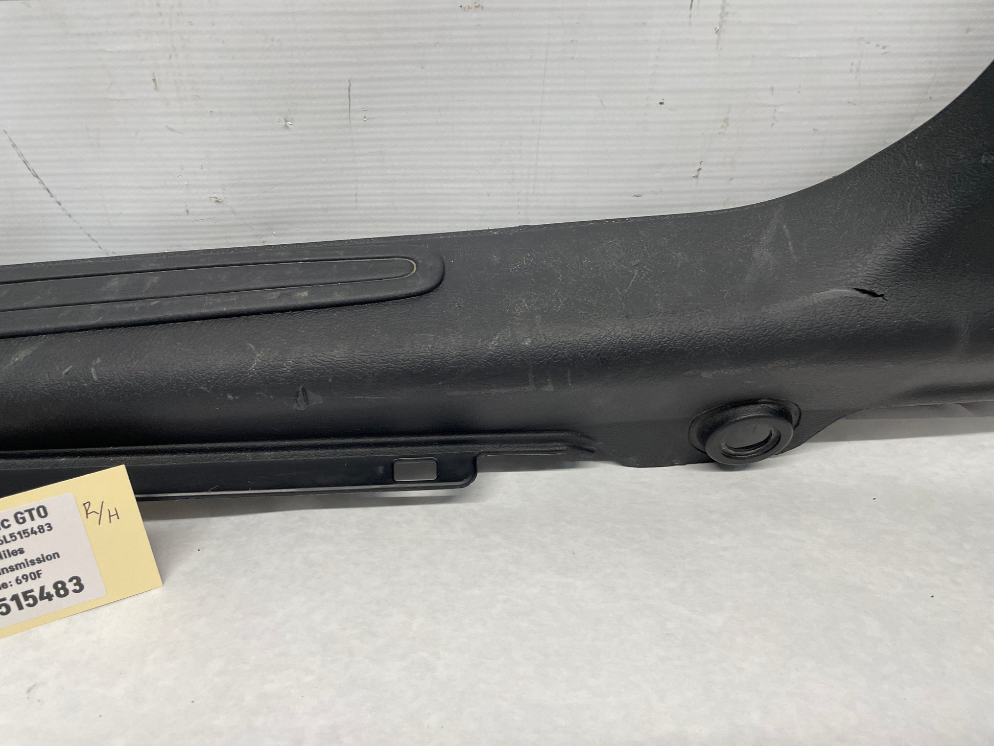 2006 Pontiac GTO RH Passenger Interior Sill Carpet Retainer Trim Cover Panel OEM - Day's Parts Yard