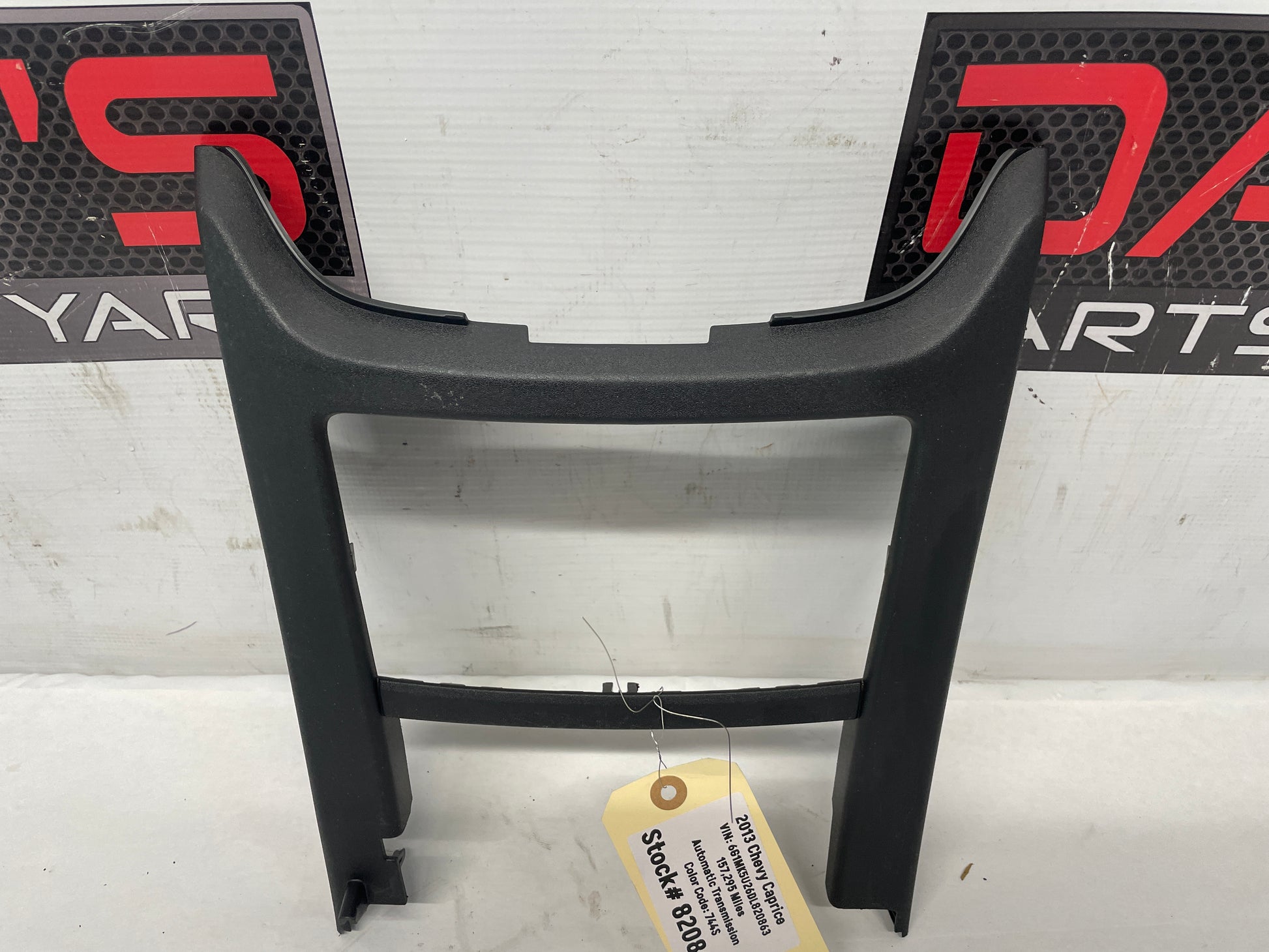 2013 Chevy Caprice Radio Stereo Center Dash Trim Bezel Molding OEM - Day's Parts Yard