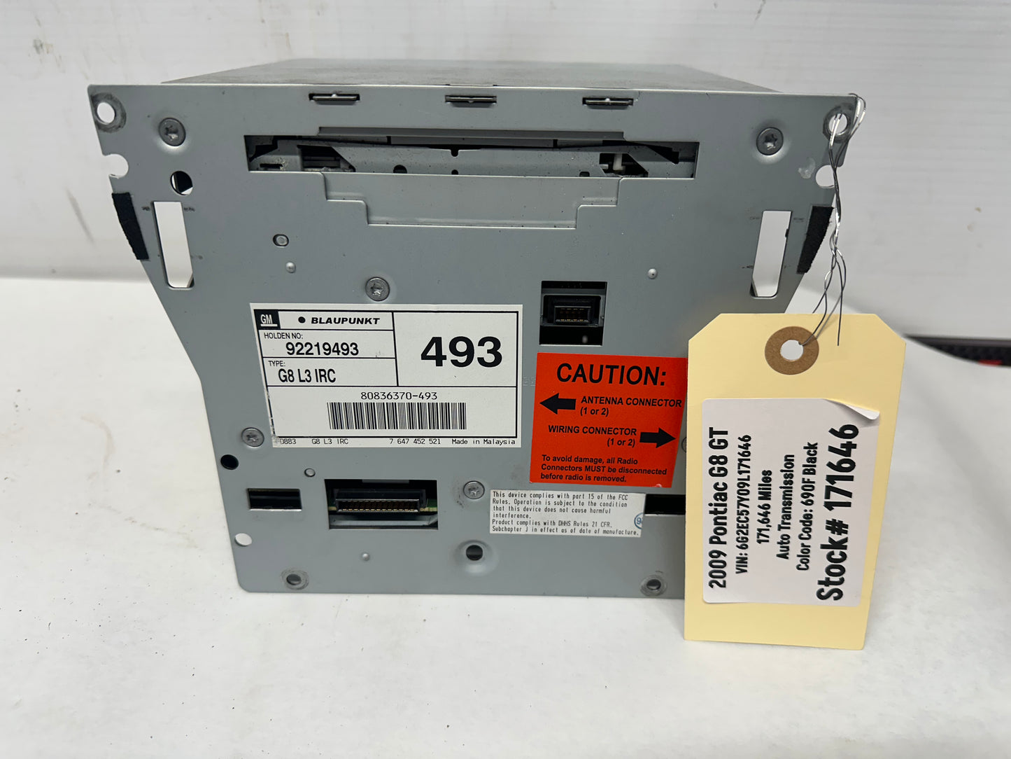 2009 Pontiac G8 GT Radio Stereo Receiver Control Head Unit OEM - Day's Parts Yard
