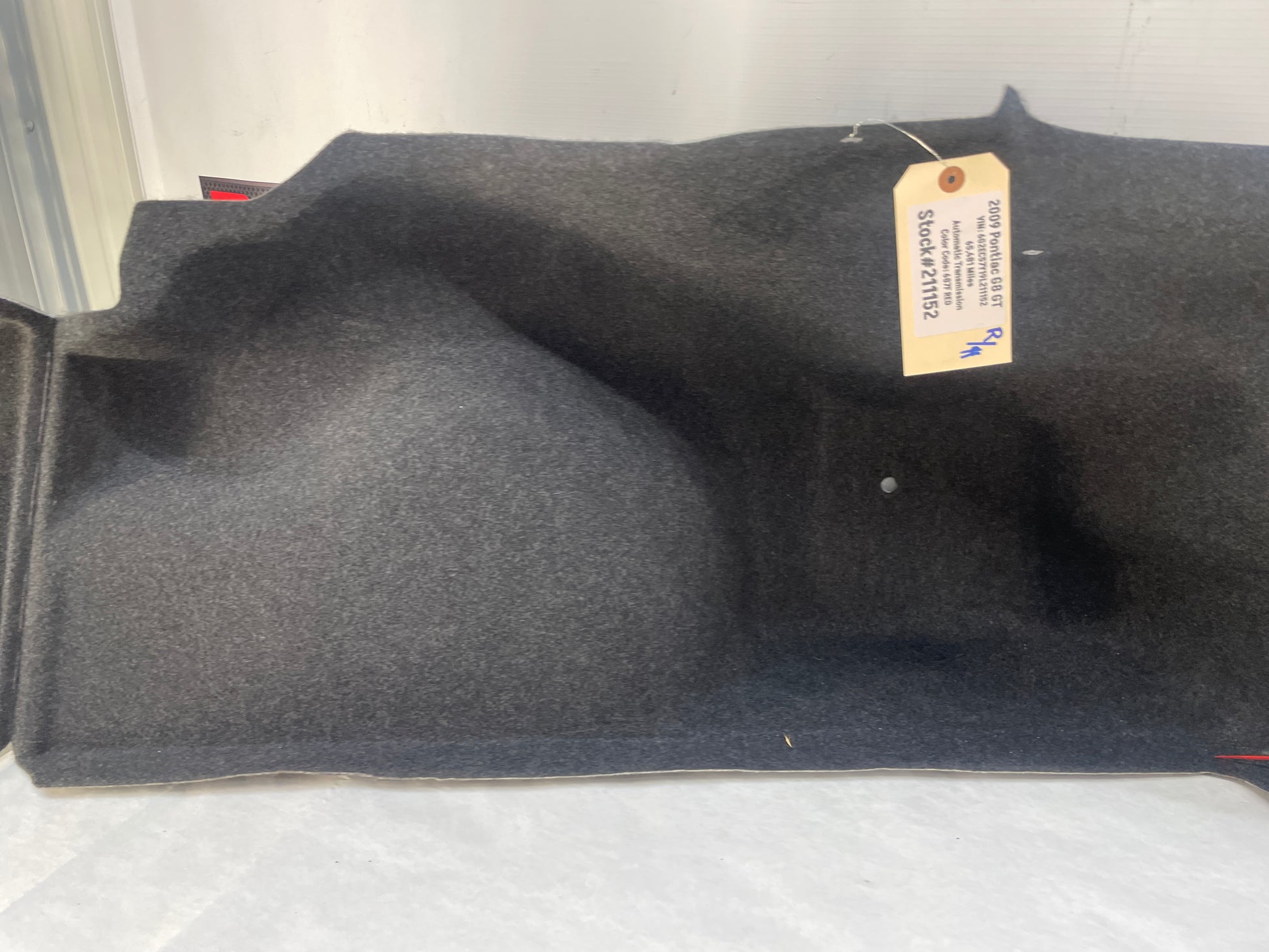 2009 Pontiac G8 GT RH & LH Interior Trunk Quarter Cargo Carpet Trim Panel Cover OEM - Day's Parts Yard