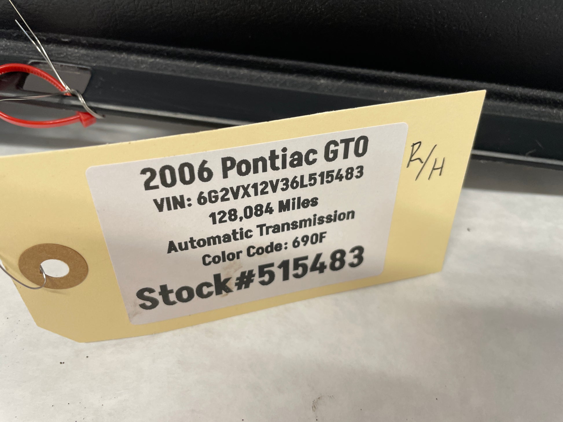 2006 Pontiac GTO RH Passenger Interior Sill Carpet Retainer Trim Cover Panel OEM - Day's Parts Yard