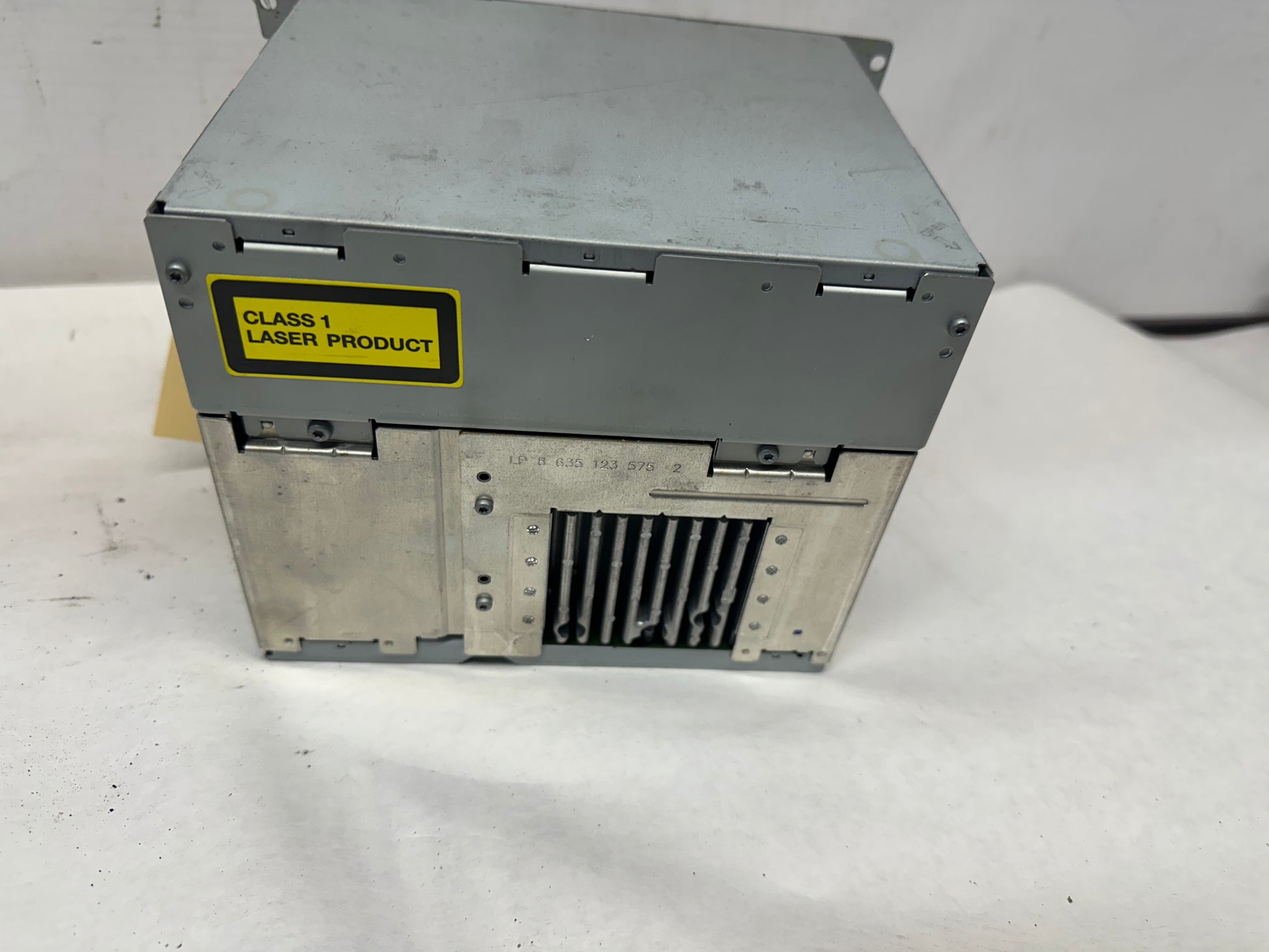 2009 Pontiac G8 GT Radio Stereo Receiver Control Head Unit OEM - Day's Parts Yard