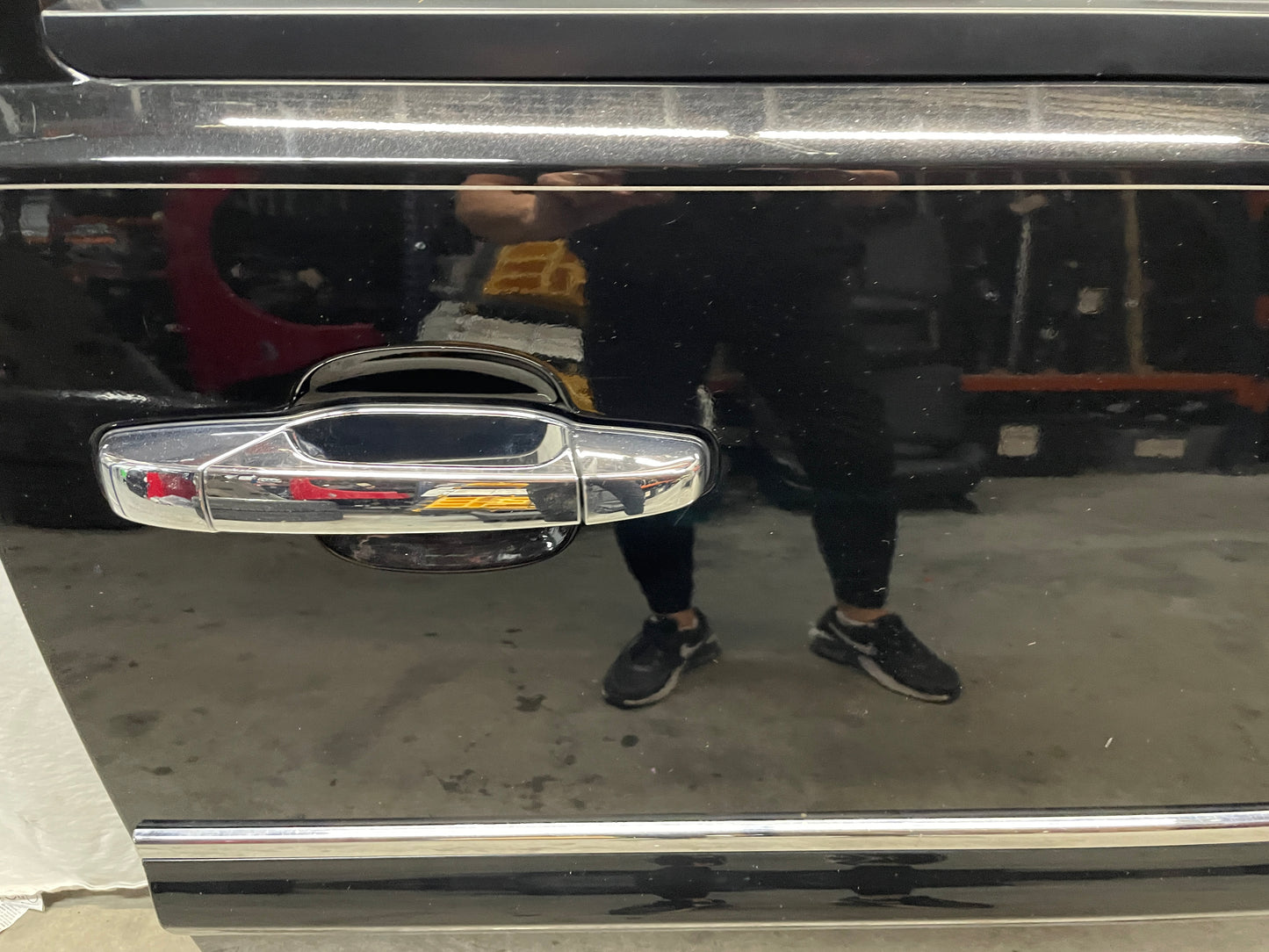 2013 GMC Sierra C1500 SLE RH Passenger Front Exterior Door Black OEM - Day's Parts Yard