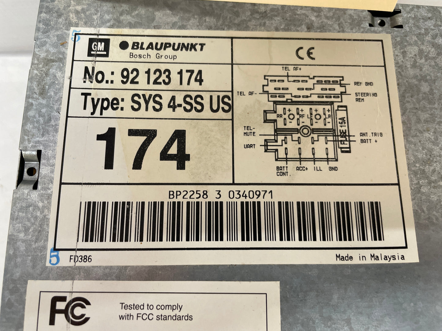 2004 Pontiac GTO Radio Stereo 6 Disk CD Changer Blaupunkt OEM