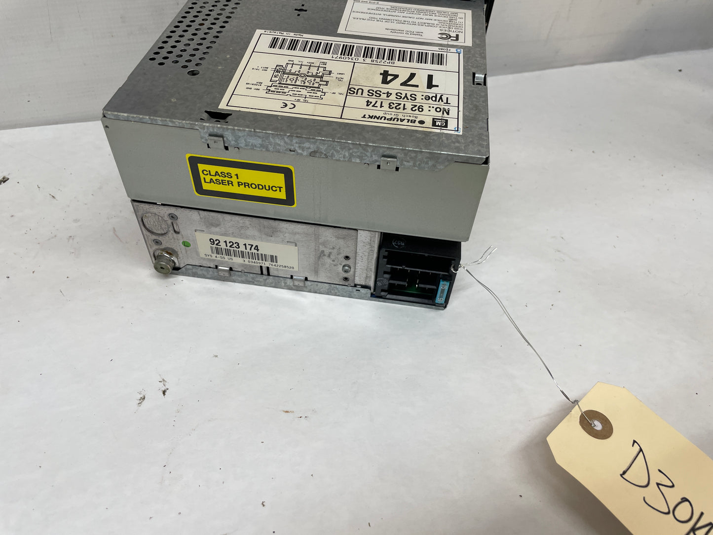 2004 Pontiac GTO Radio Stereo 6 Disk CD Changer Blaupunkt OEM