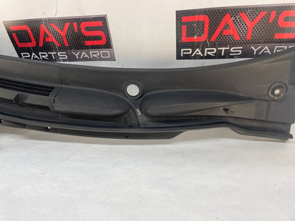2009 Pontiac G8 GT Complete Windshield Wiper Cowl Grille Trim Vent Panel OEM - Day's Parts Yard