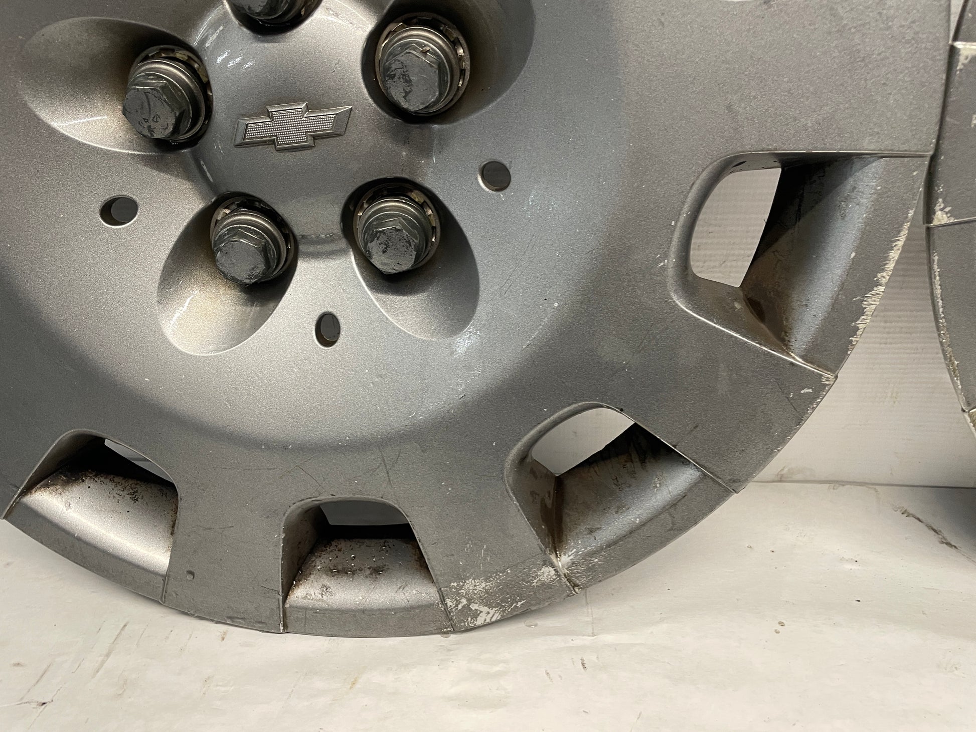 2013 Chevy Caprice Wheel Hub Cap Cover OEM - Day's Parts Yard