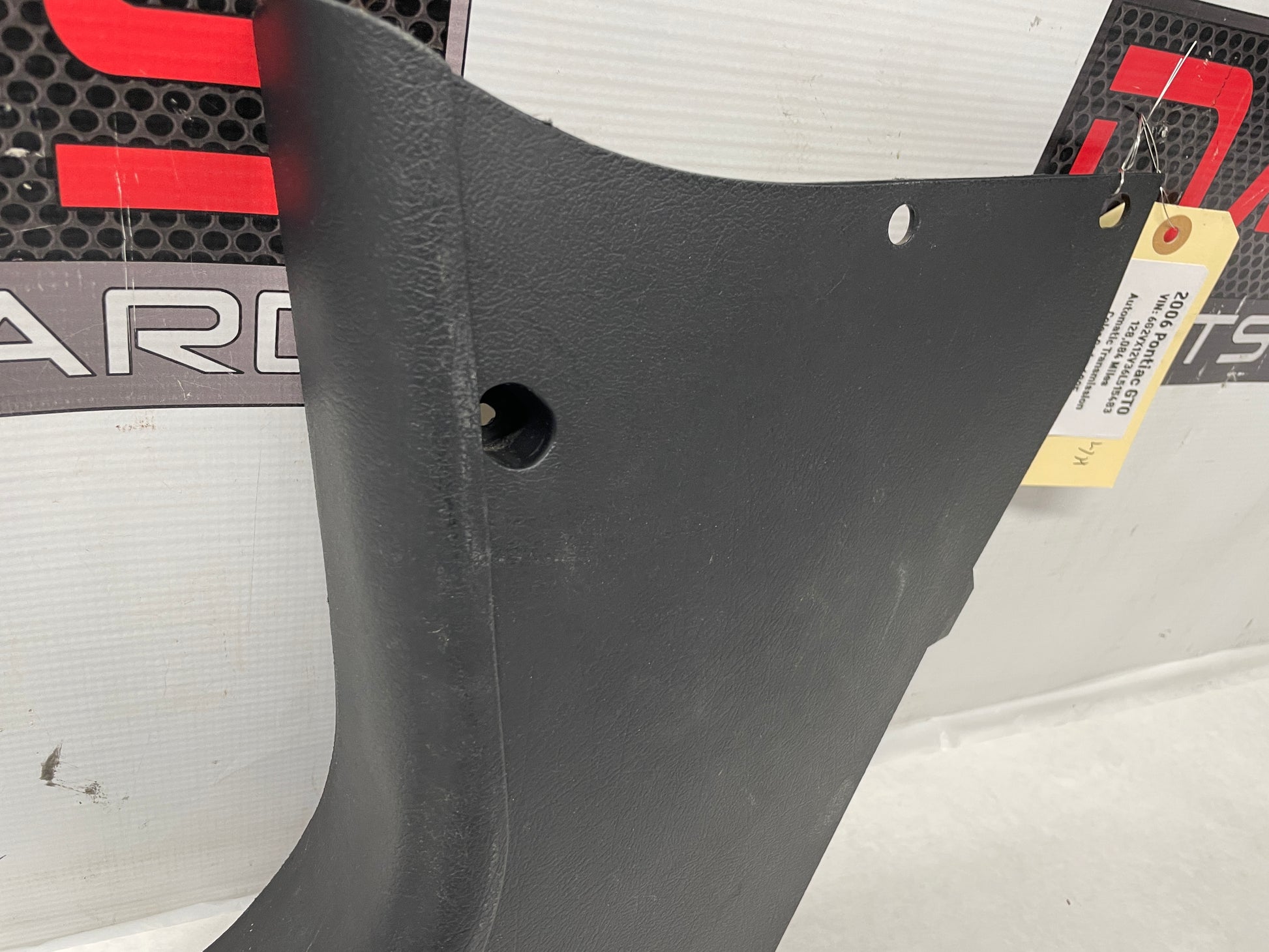 2006 Pontiac GTO LH Driver Interior Foot Well Kick Panel Trim Insert OEM - Day's Parts Yard