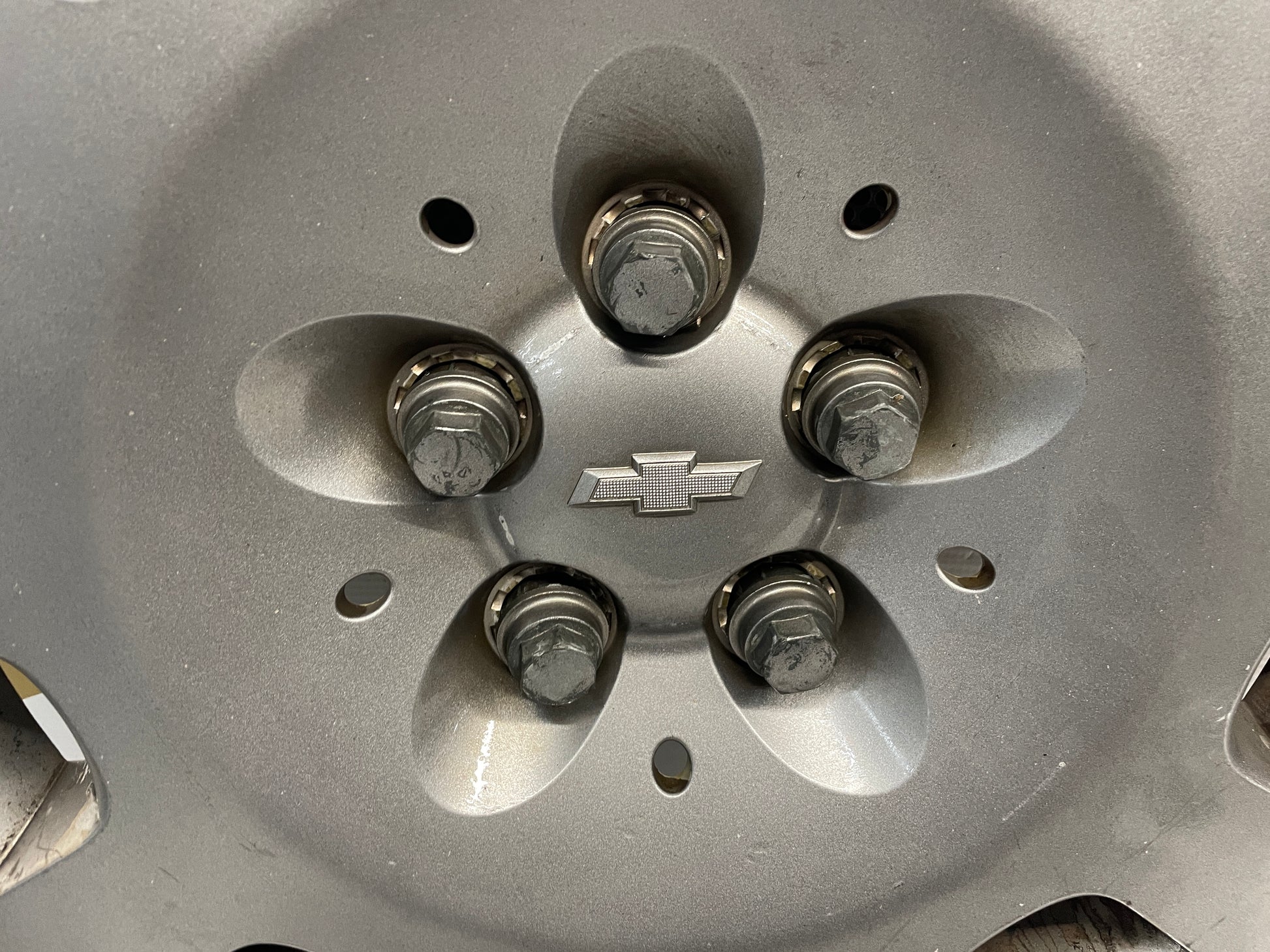 2013 Chevy Caprice Wheel Hub Cap Cover OEM - Day's Parts Yard