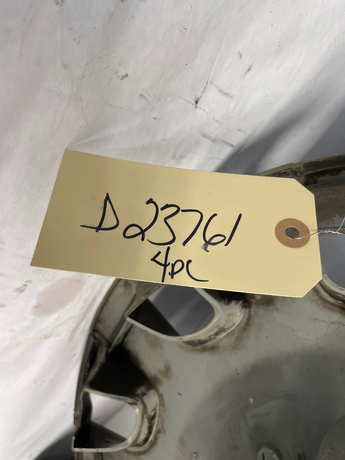 2013 Chevy Caprice Wheel Hub Cap Cover OEM - Day's Parts Yard