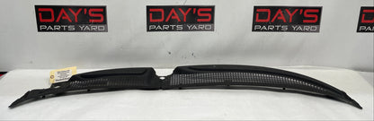 2006 Pontiac 2 PC Windshield Wiper Cowl OEM - Day's Parts Yard