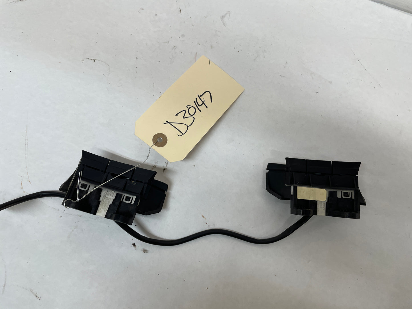 2004 Pontiac GTO Steering Wheel Radio Control Buttons Switches OEM