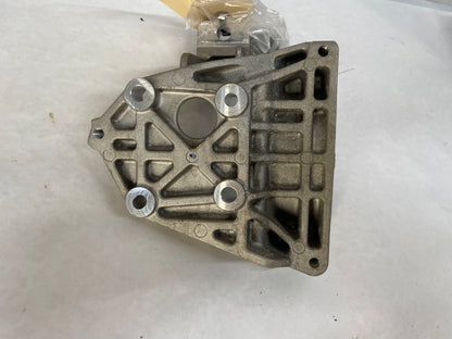 2018 Chevy Camaro ZL1 AC A/C Air Conditioner Compressor Bracket w/ Hardware OEM