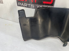 2009 Pontiac G8 GT Cabin Air Filter Inlet Panel Housing OEM - Day's Parts Yard