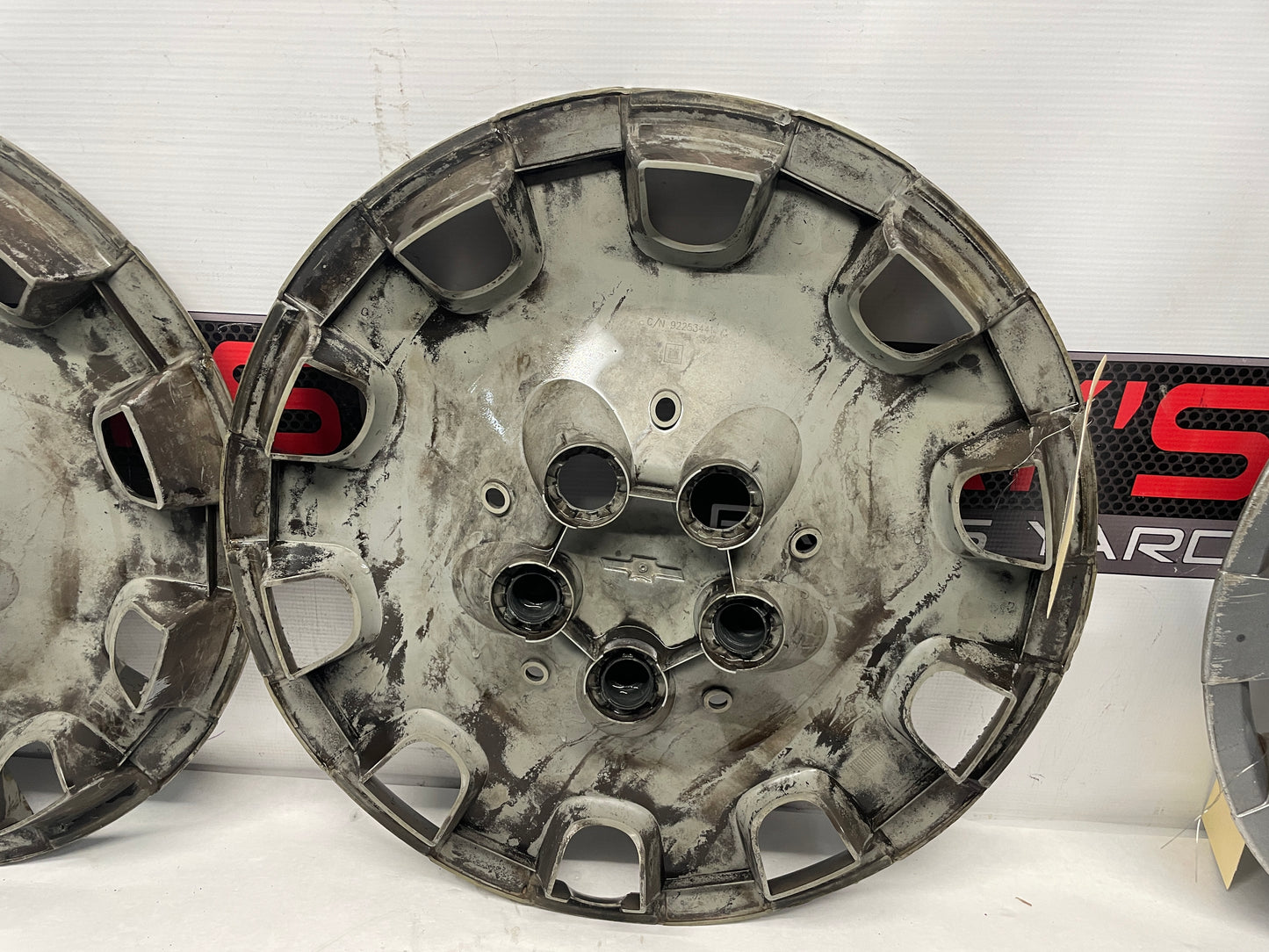 2013 Chevy Caprice Wheel Hub Cap Cover OEM - Day's Parts Yard