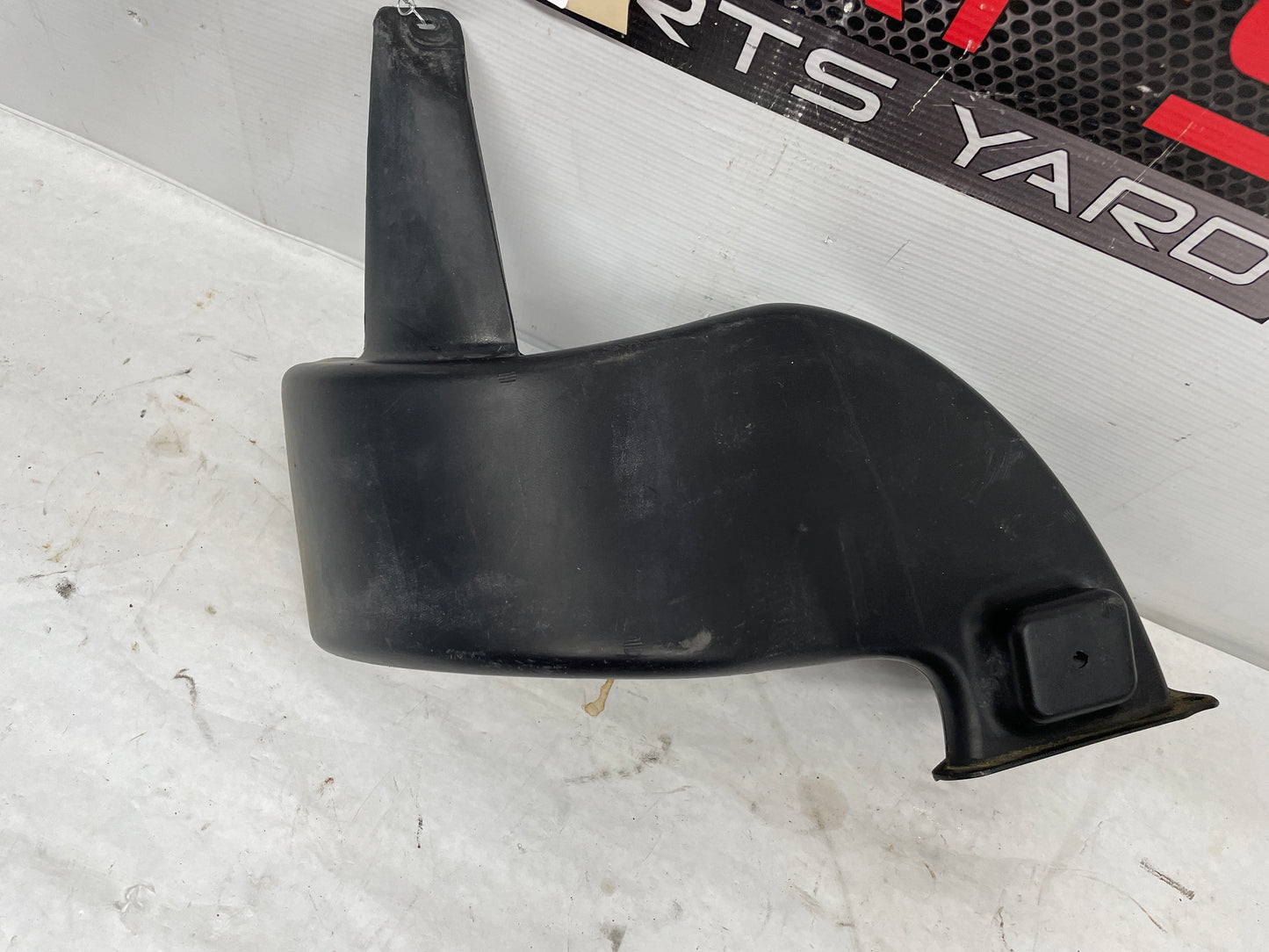 2008 Chevy Corvette LH Driver Rear Brake Cooling Duct OEM - Day's Parts Yard