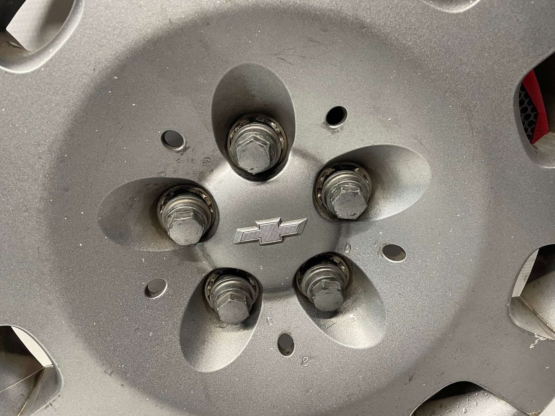 2013 Chevy Caprice Wheel Hub Cap Cover OEM - Day's Parts Yard