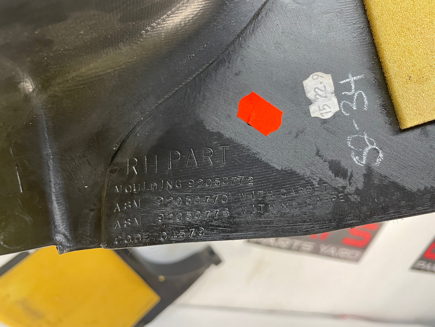 2004 Pontiac GTO RH & LH Interior Kick Panel Trim Molding OEM