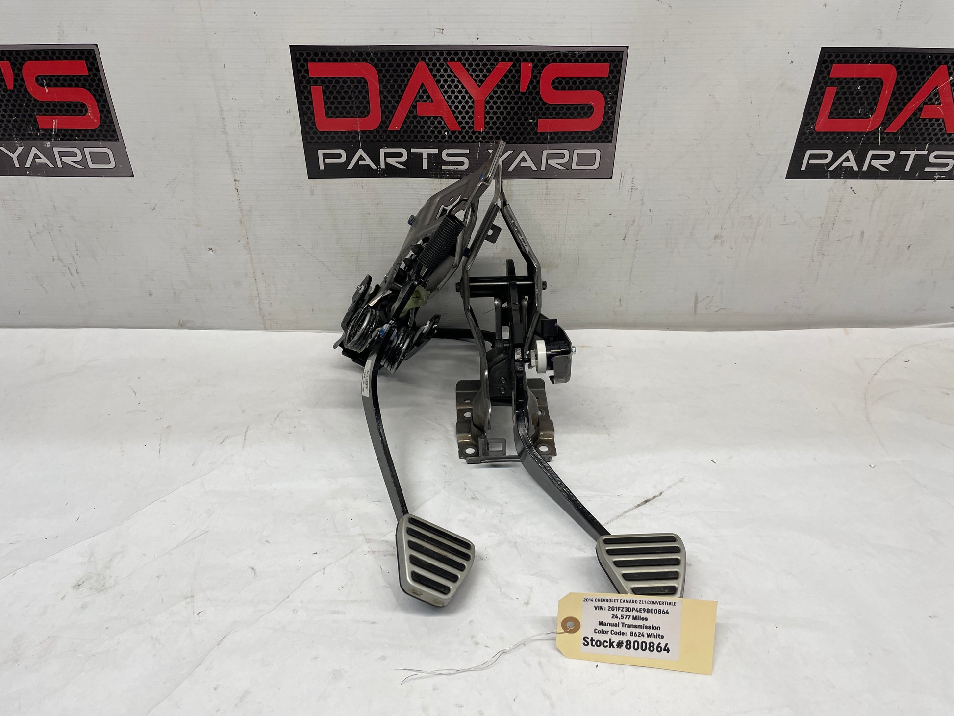 2014 Chevy Camaro ZL1 Manual Transmission Pedal Set Brake & Clutch Assembly OEM - Day's Parts Yard