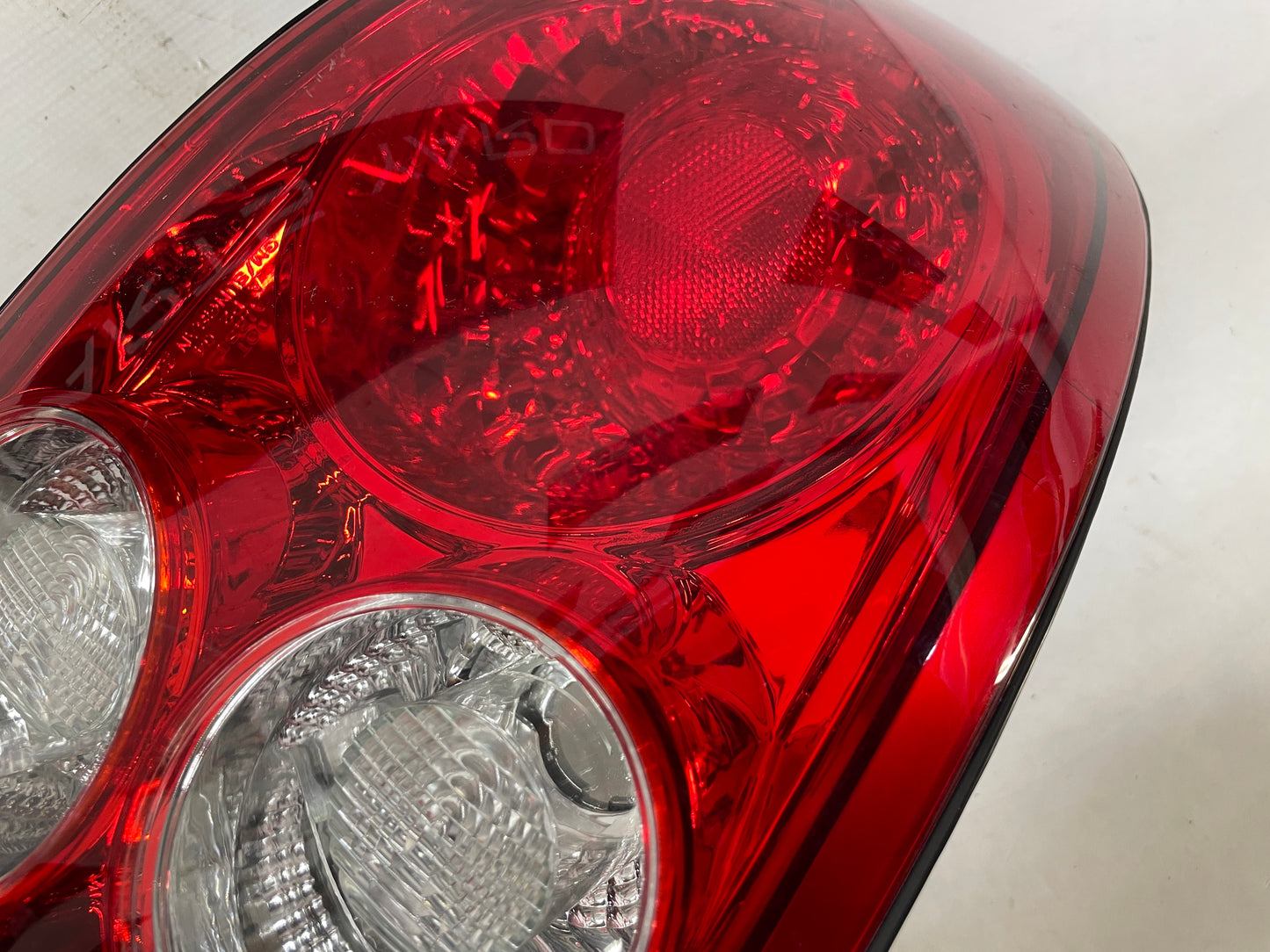 2004 Pontiac GTO LH Driver Taillight Tail Light Lamp OEM