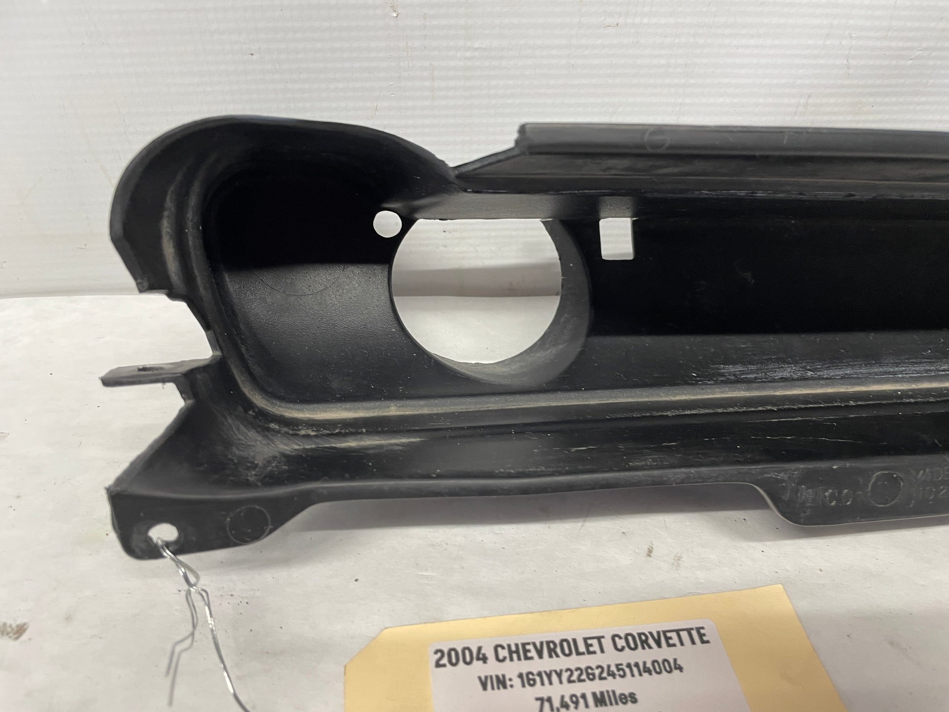 2004 Chevy C5 Corvette RH Passenger Fog Light Deflector Bezel OEM - Day's Parts Yard