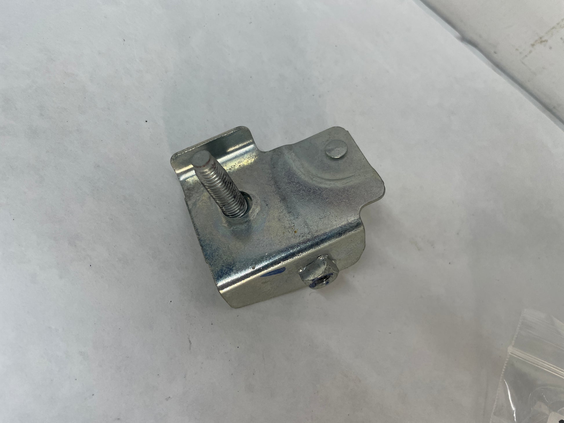 2009 Pontiac G8 GT Under Hood Ground Stud OEM - Day's Parts Yard