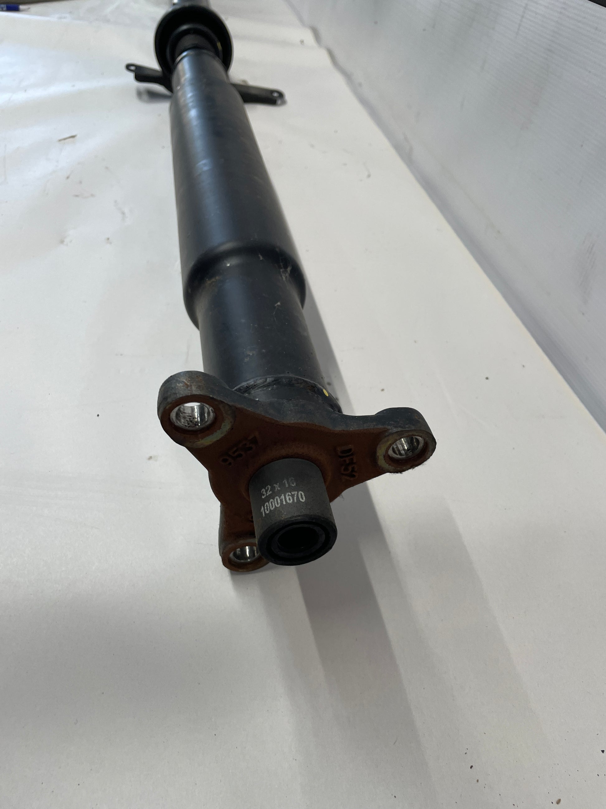 2017 Chevrolet SS Sedan Drive Shaft Driveshaft OEM - Day's Parts Yard